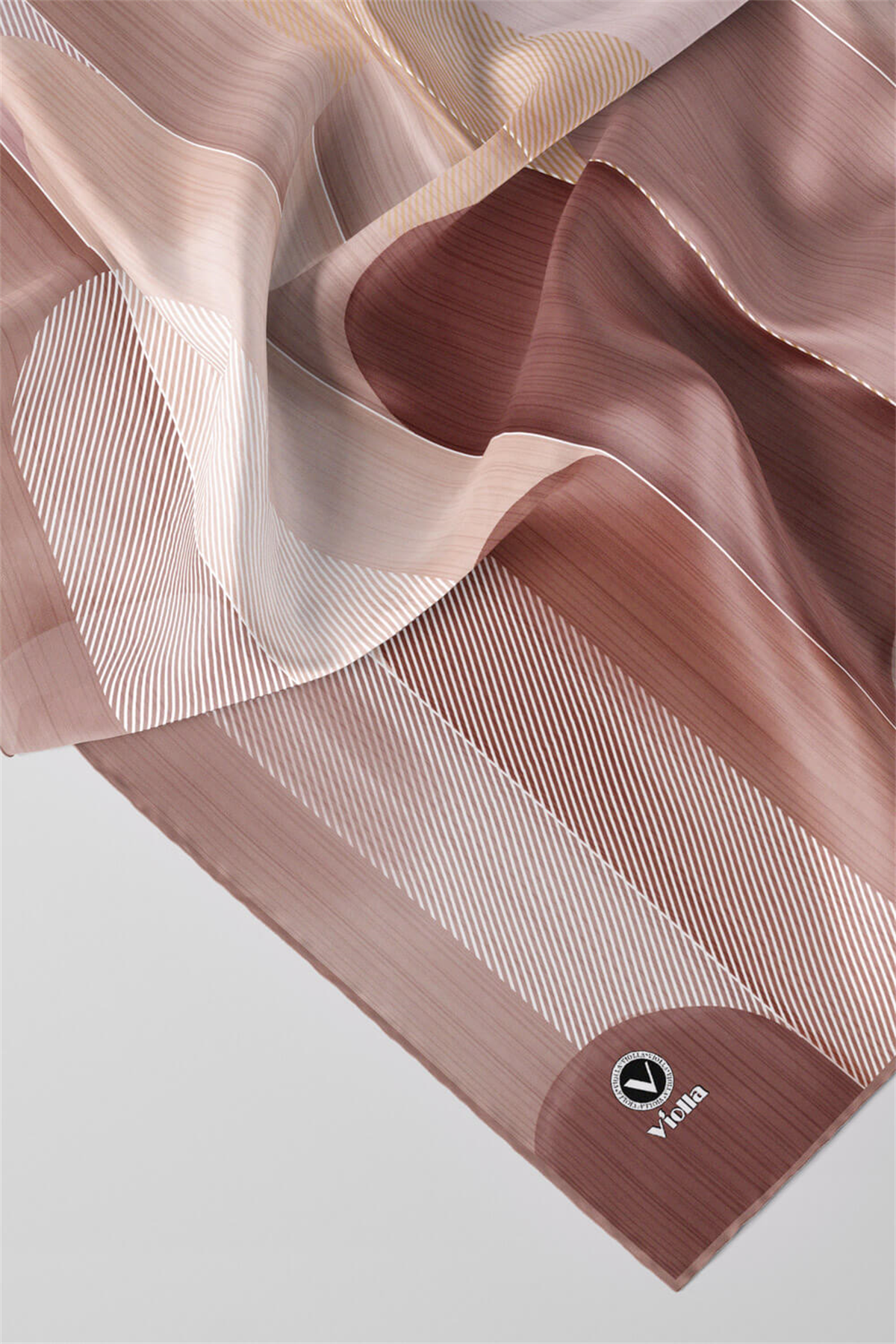 Twill Geometrik Desenli Somon Renkli 90x90 Eşarp (İpek İçermez) Kenar Dikiş Şekli El Dikişli