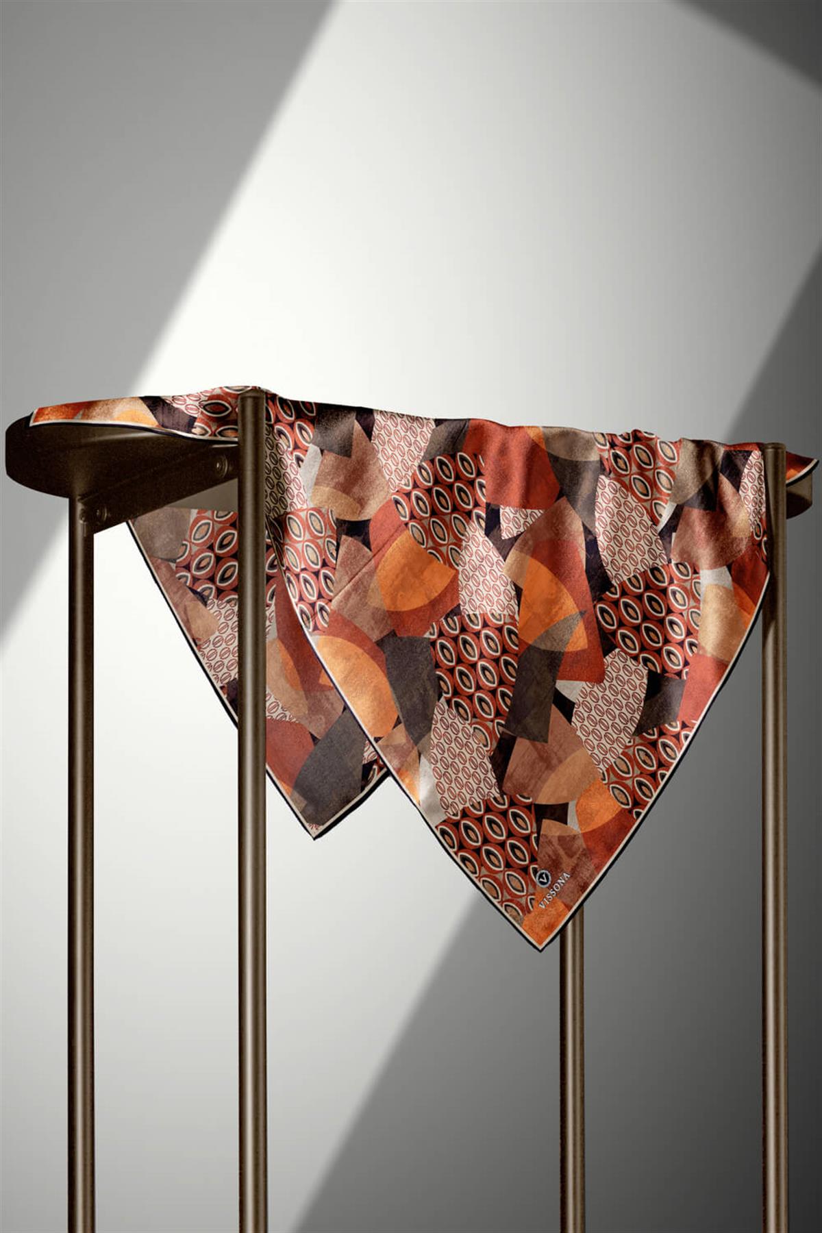 %100 Twill İpek Geometrik Desenli Kahverengi - Taba Renkli 90x90 Eşarp Eşarp Kenar Dikiş Şekli El Dikişli