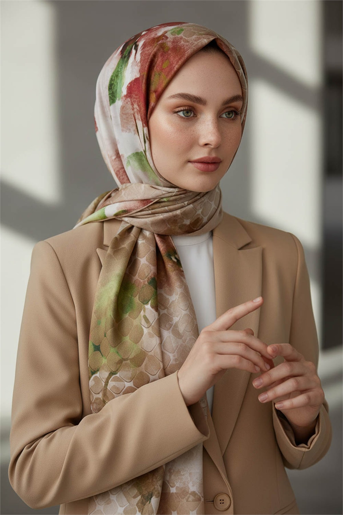 KREP SULU BOYA ÇİÇEK DESENLİ BORDO RENKLİ 75X195 KIRIŞMAZ ŞAL