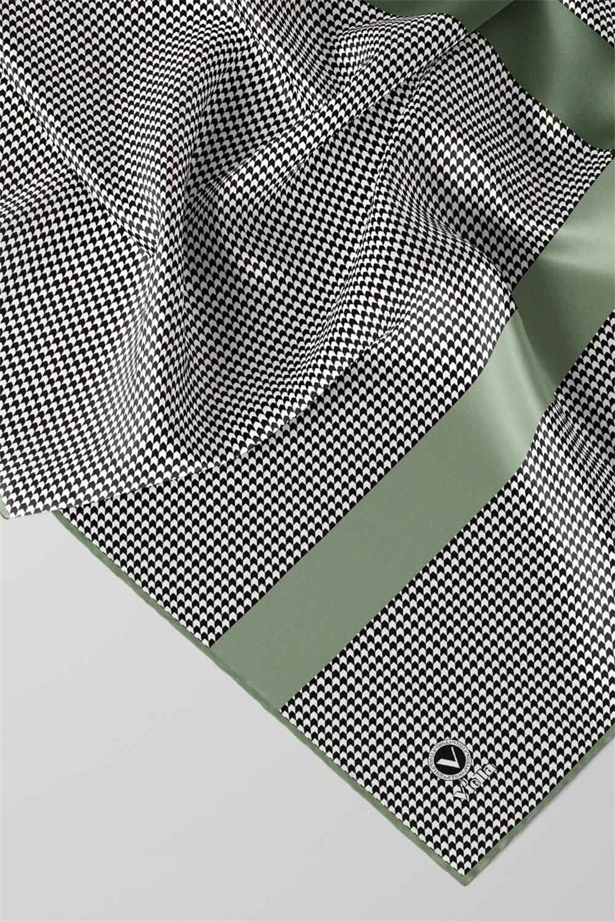Twill Kazayaklı Şerit Desenli Mint Yeşili Renkli 90x90 Eşarp (İpek İçermez) Dikim Şekli : El Dikişi