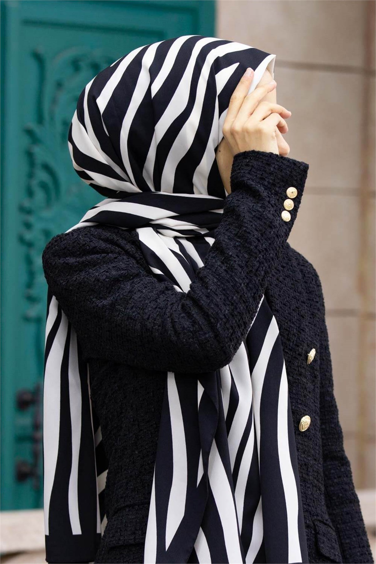 Krep Şal 75x195 Zebra Desenli Siyah Beyaz Kırışmaz Kadın Şal