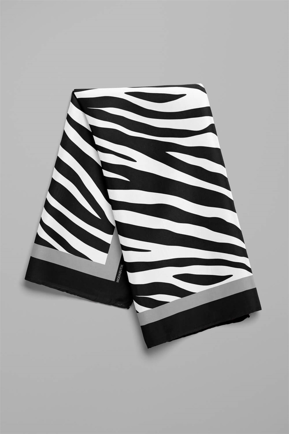 Violla Kadın siyah Beyaz Zebra Desenli 50x50 Bandana HYL DG0567-22