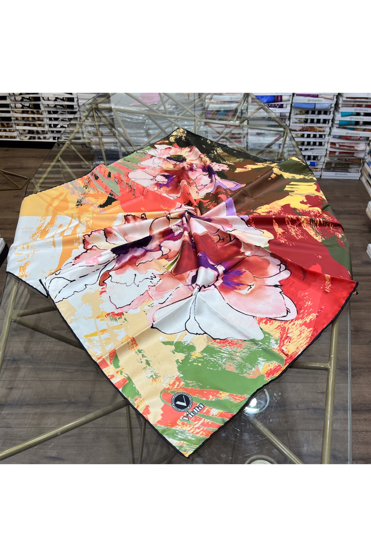 Twill Çiçek Desenli Nar Çiçeği Renkli 90x90 Eşarp (İpek İçermez) Dikim Şekli : El Dikişi