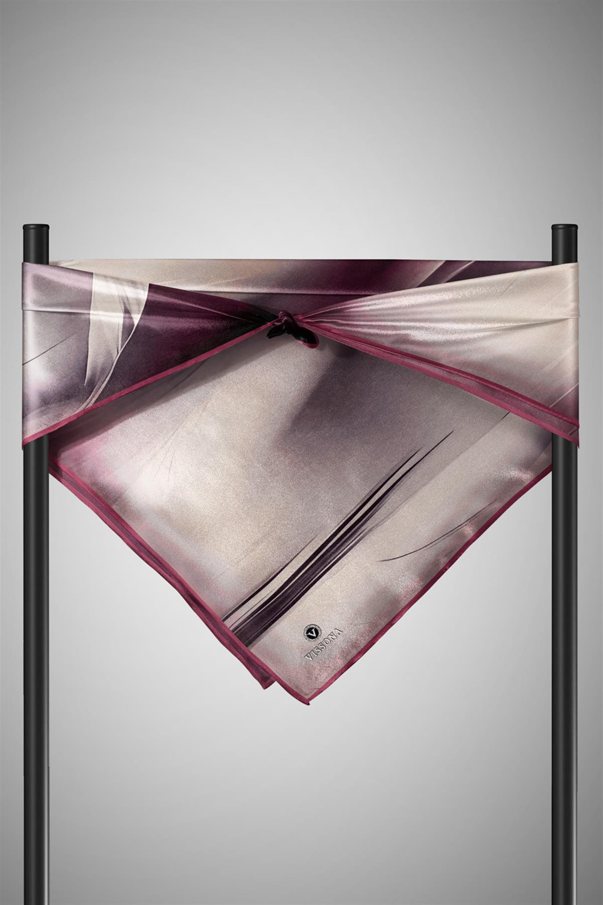 %100 Twill İpek Duman Desenli Bej - Şarabi Renkli 90x90 Eşarp Dikim Şekli : El Dikişi