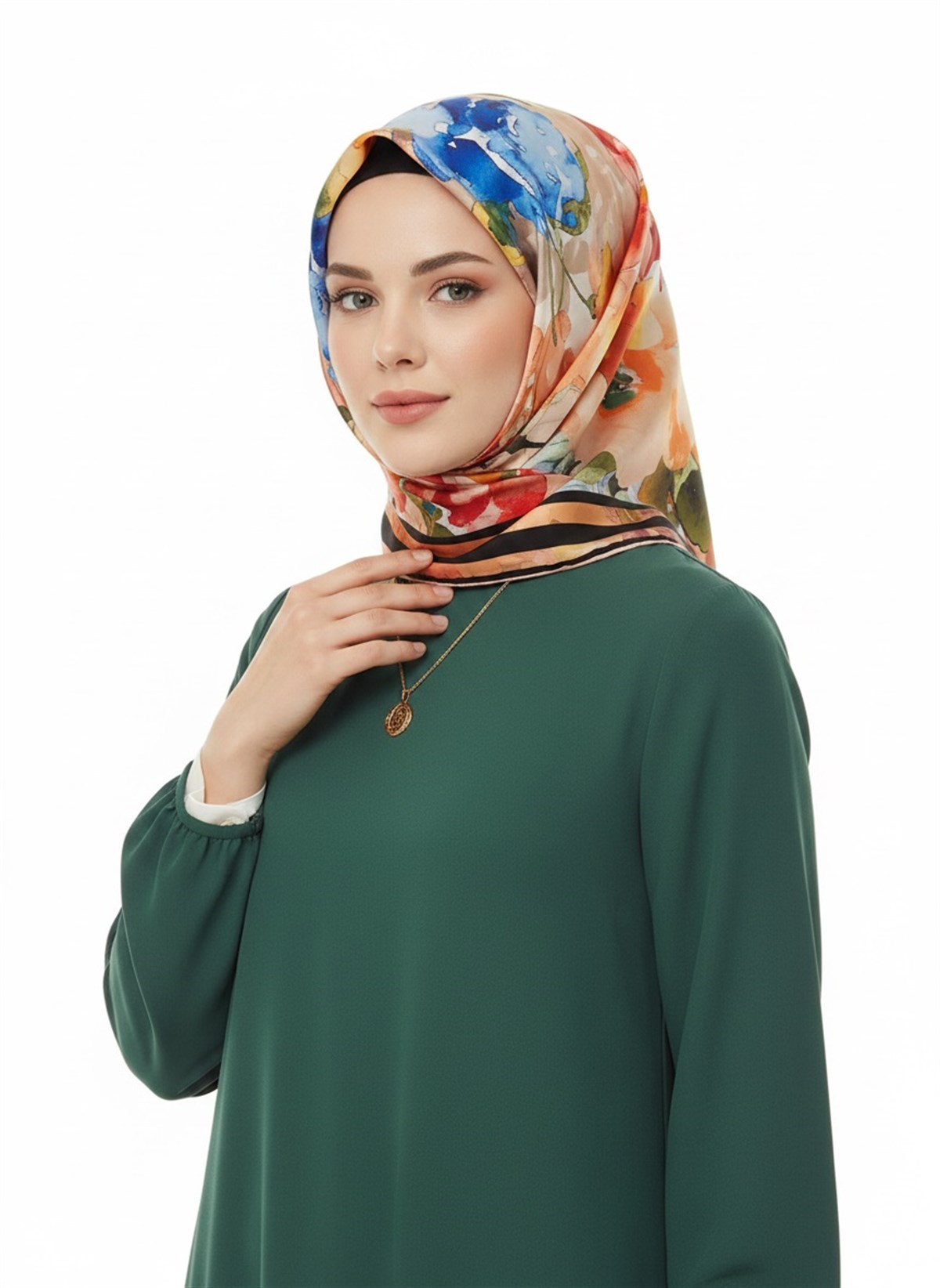 %100 Twill İpek Sulu Boyalı Çiçek Desenli Somon - Kırmızı Renkli 90x90 Eşarp Dikim Şekli : El Dikişi
