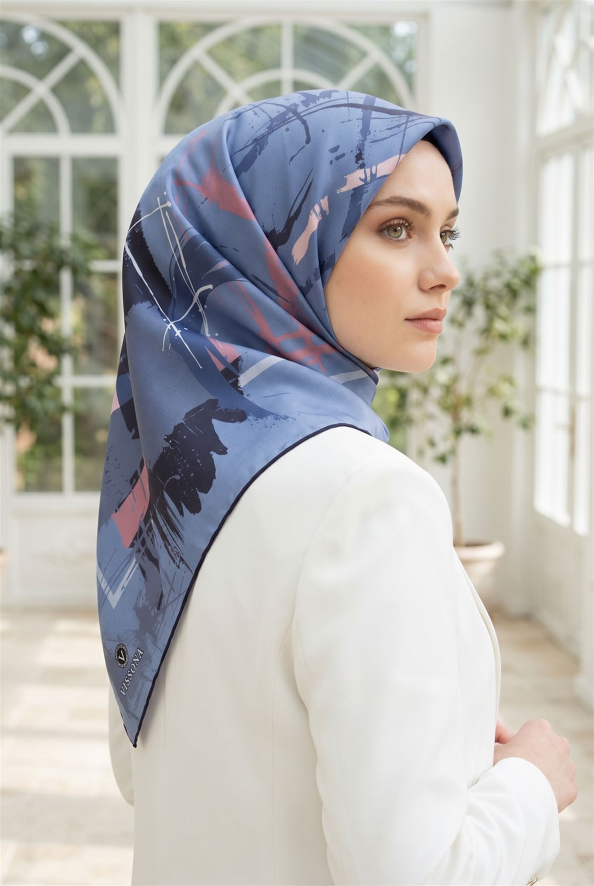 %100 Twill İpek Geometrik Desenli İndigo - Gül Kurusu Renkli 90x90 Eşarp Dikim Şekli : El Dikişi