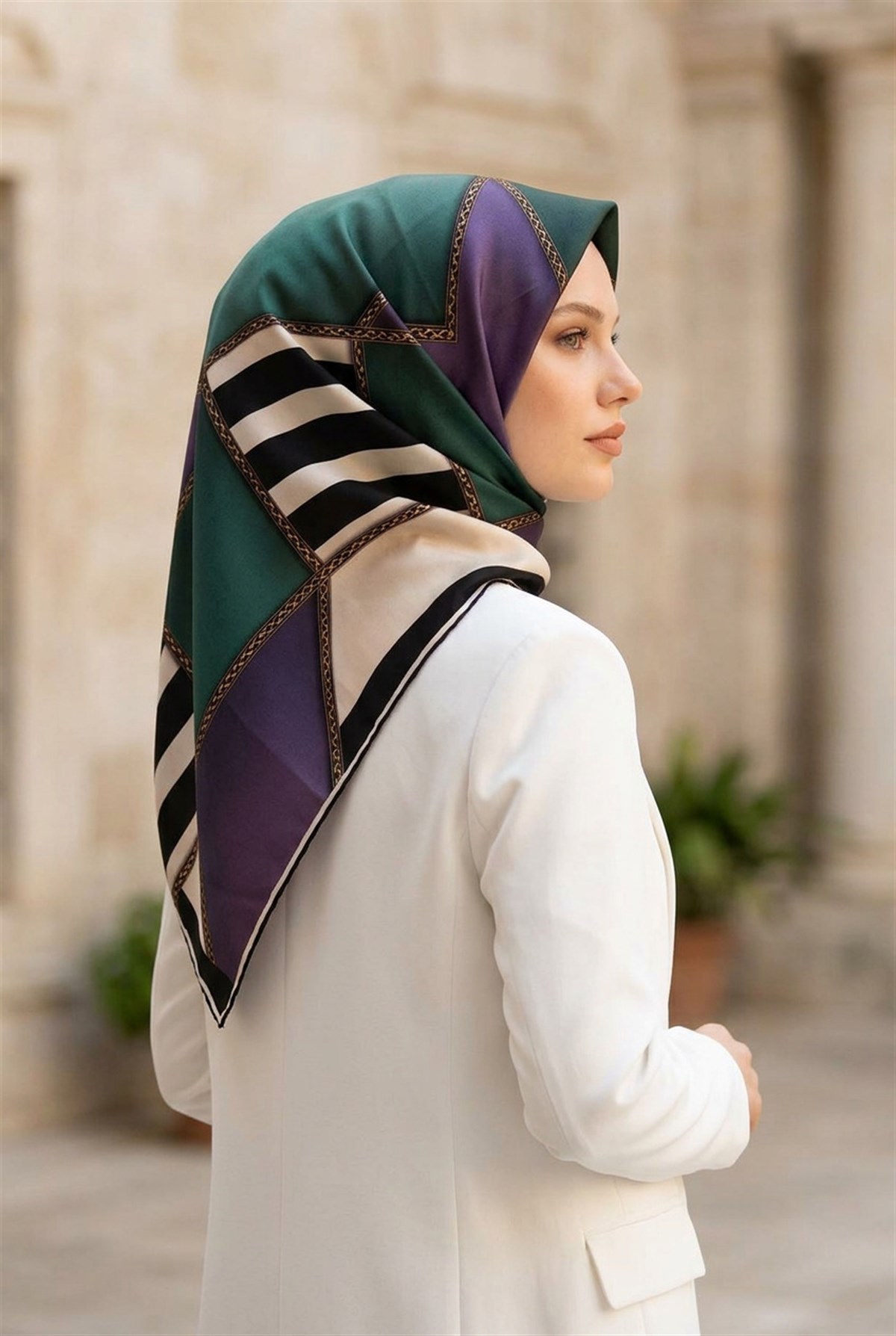 %100 Twill İpek Geometrik Desenli Lila - Petrol Yeşili Renkli 90x90 Eşarp Dikim Şekli : El Dikişi
