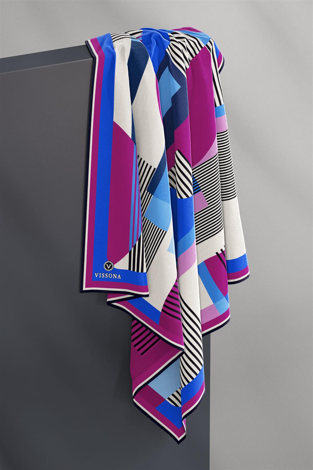 100% Twill İpek Geometrik Desenli Saks - Fuşya Renkli 90x90 Dikim Şekli : El Dikişi Eşarp