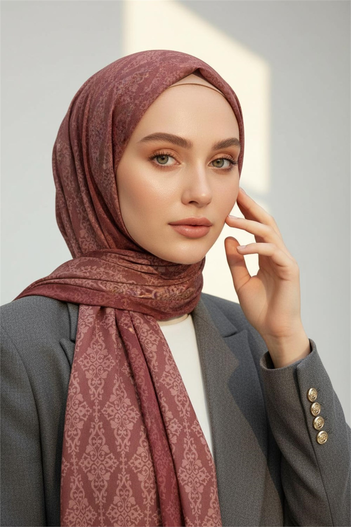 KREP BAROK DESENLİ TABA RENKLİ KIRIŞMAZ ŞAL