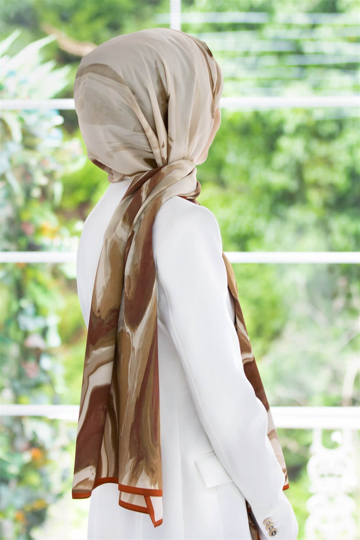 KREP EBRU DESENLİ TABA RENKLİ 75X195 KIRIŞMAZ ŞAL