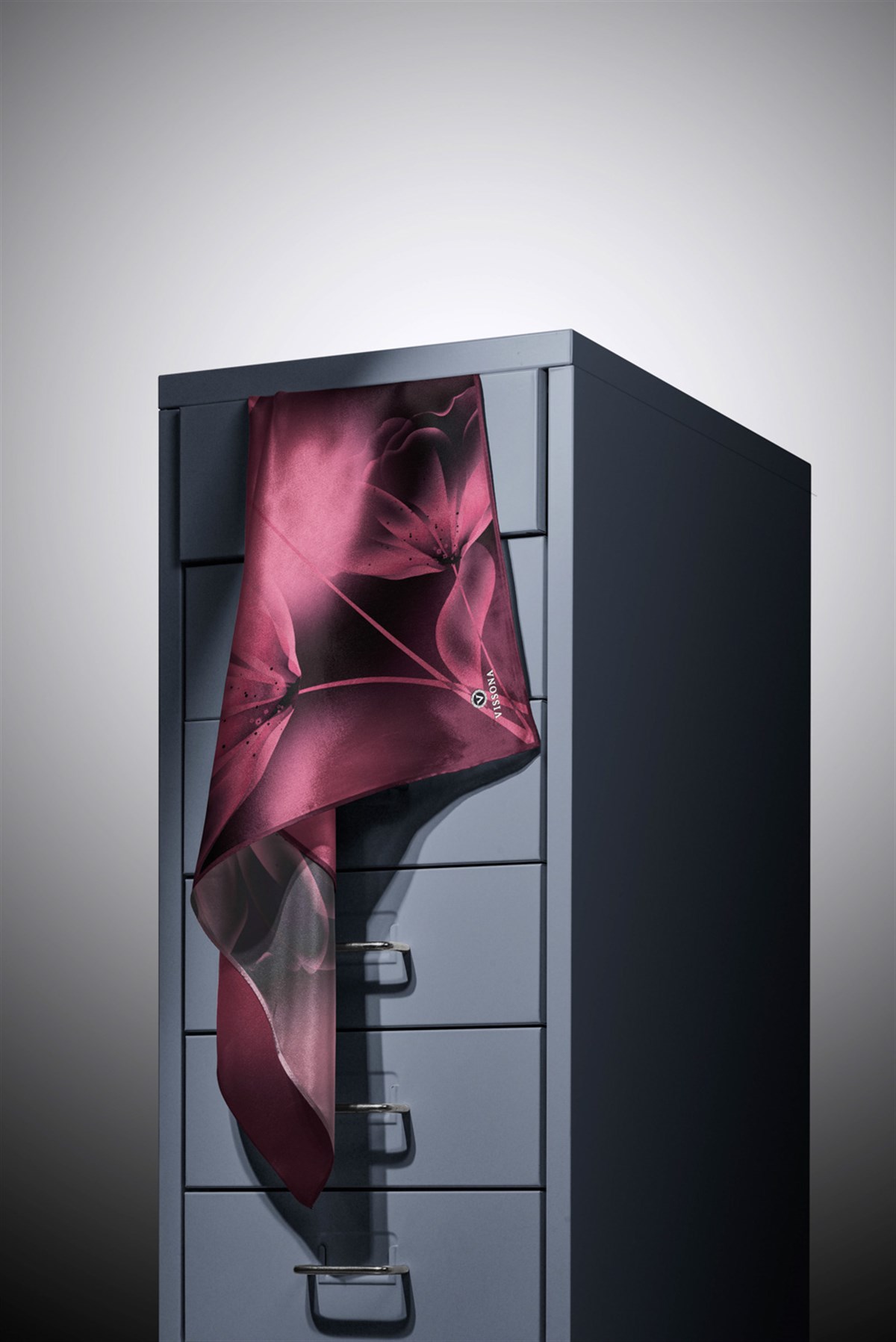 %100 Twill İpek Çiçek Desenli Gül Kurusu Renkli 90x90 Eşarp Dikim Şekli : El Dikişi