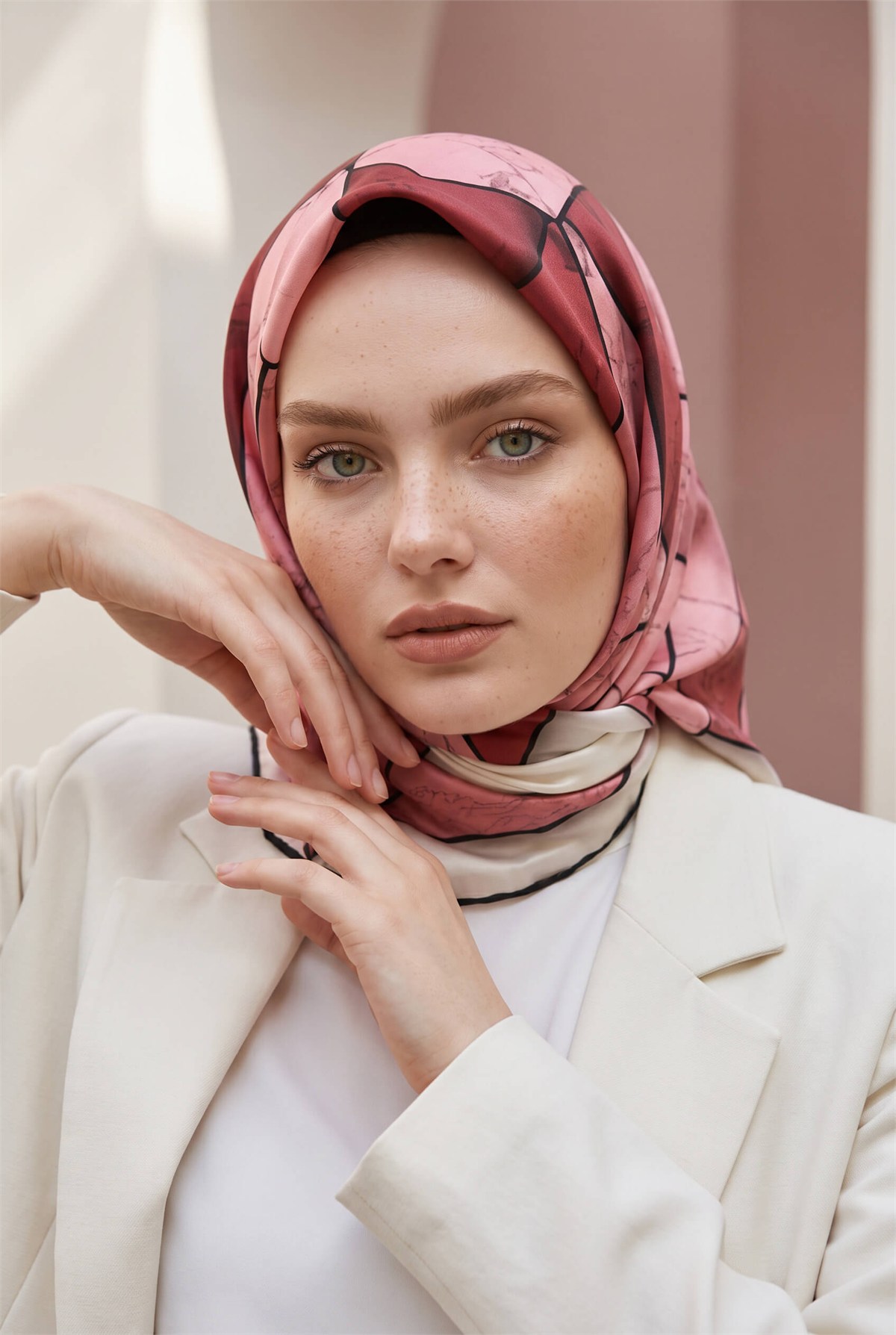 Rayon Mermer Desenli Pudra - Gül Kurusu Renkli 90x90 Eşarp (İpek İçermez) Kenar Dikiş Şekli El Dikişli