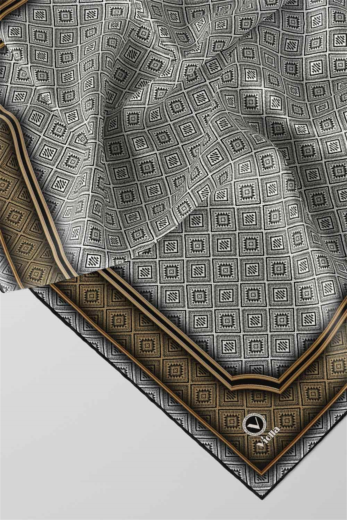 Twill Geometrik Çıtır Desenli Bej Renkli 90x90 Eşarp (İpek İçermez) Kenar Dikiş Şekli El Dikişli