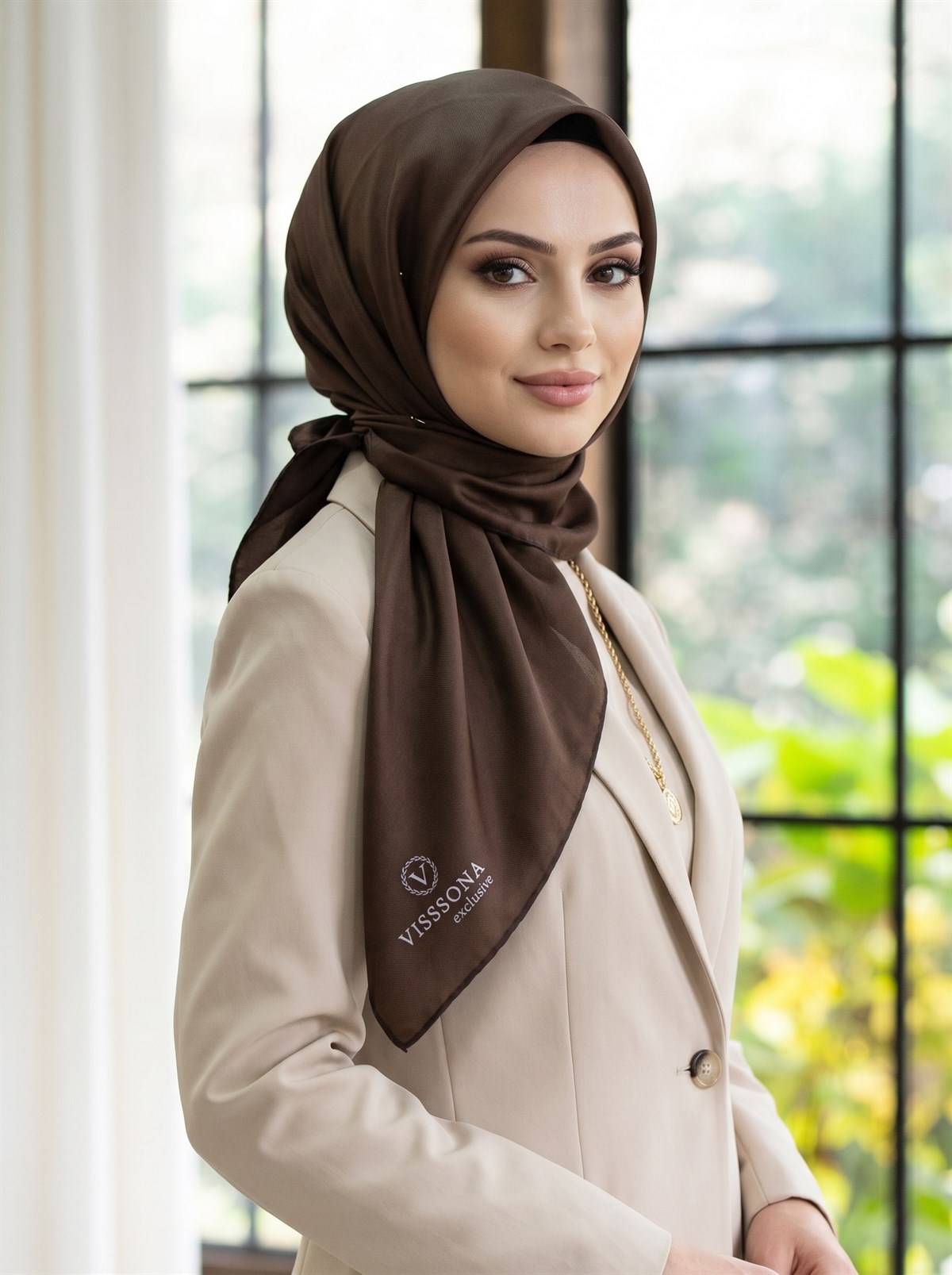 %100 Twill İpek Düz Kahverengi Renkli Daha Tok Exclusive Serisi 90x90 Eşarp Dikim Şekli : El Dikişi
