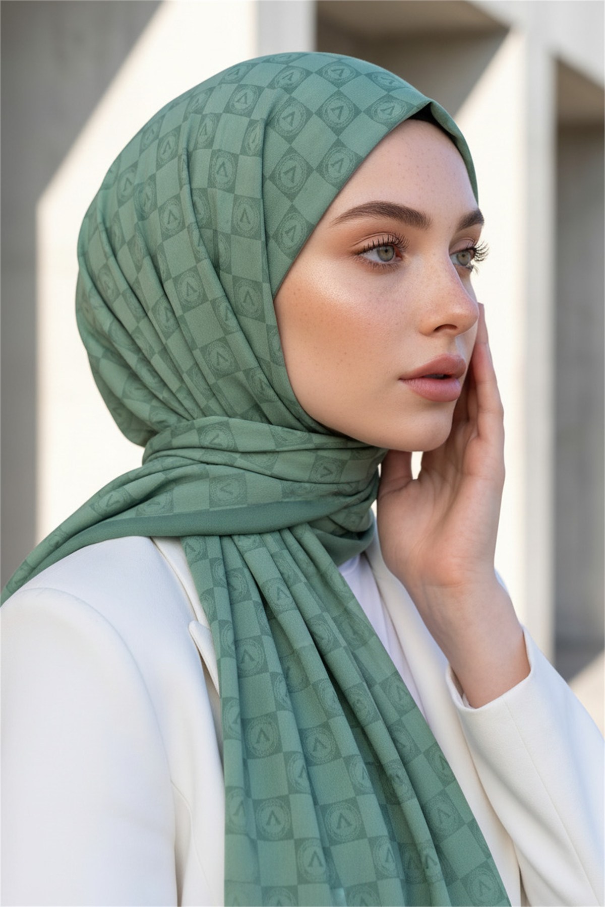 KREP MONOGRAM DESENLİ KÜF YEŞİLİ RENKLİ 75X195 KIRIŞMAZ ŞAL