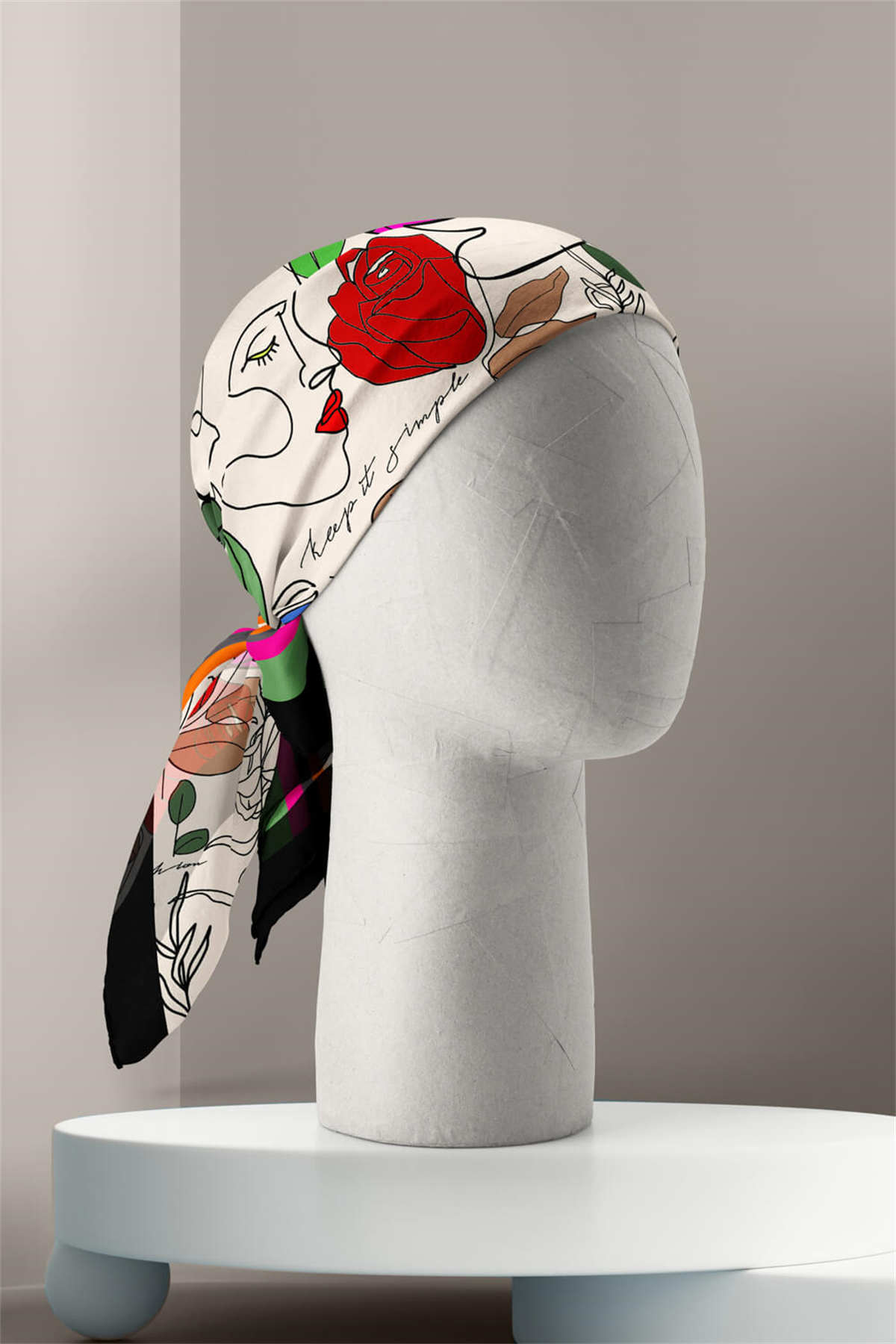 D83 MODERN FACEUP BANDANA DG12090