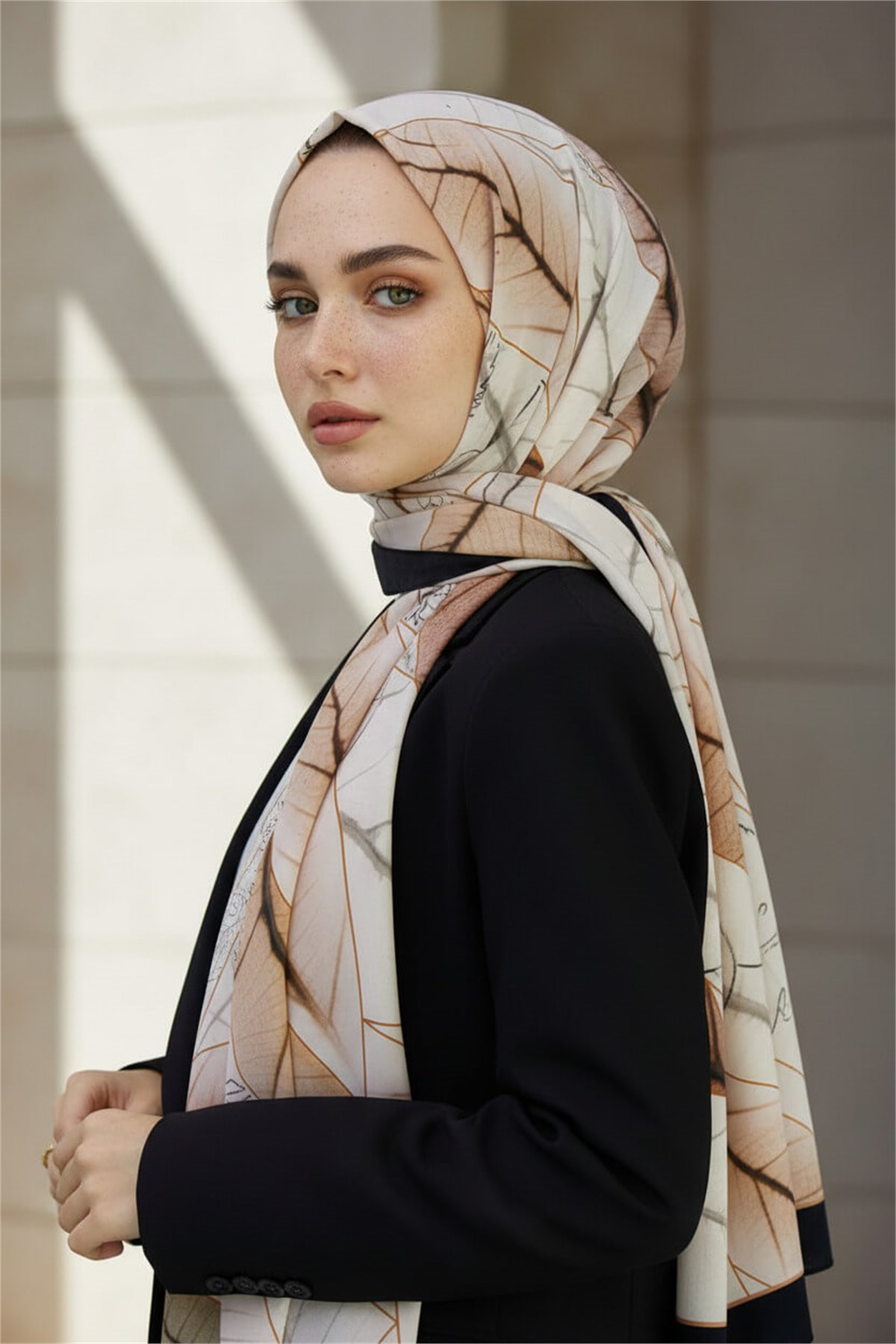 KREP YAPRAK DESENLİ SOMON RENKLİ 75X195 KIRIŞMAZ ŞAL