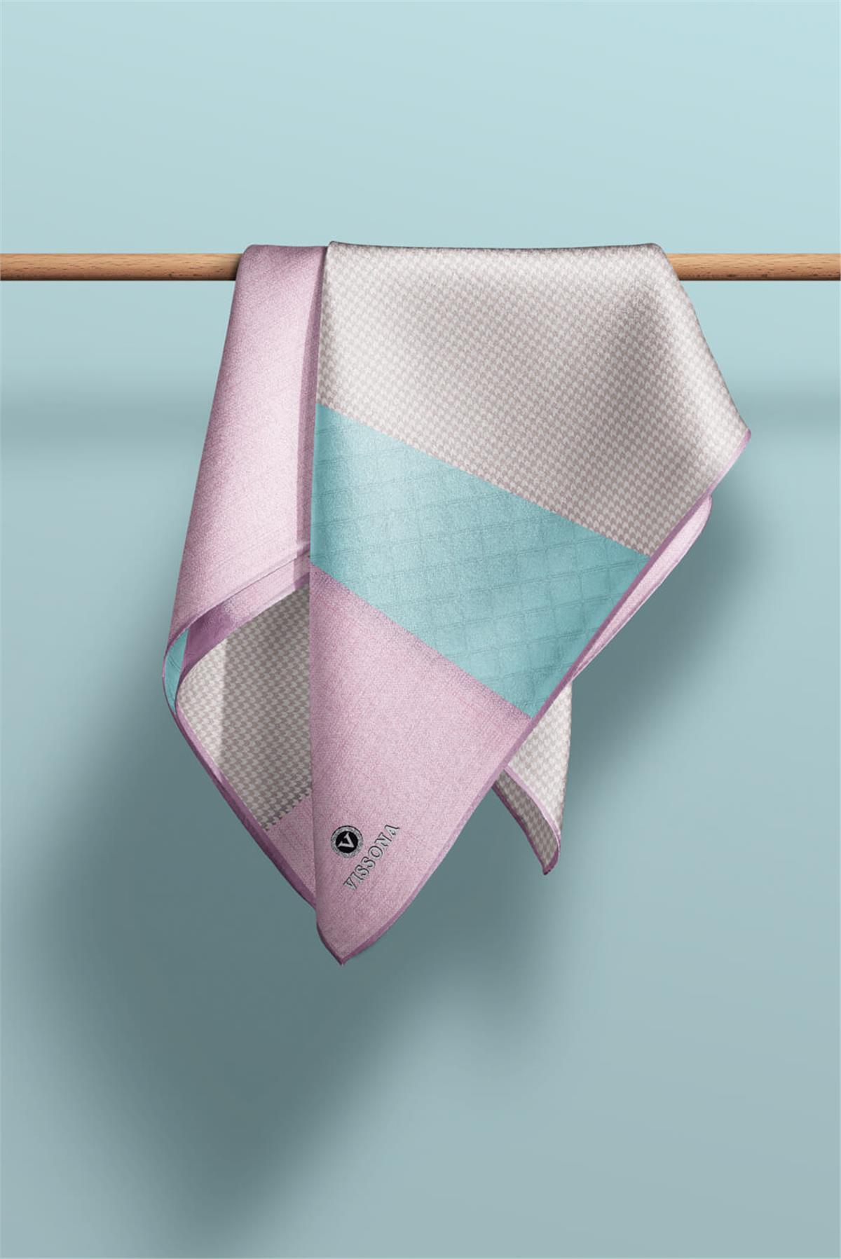 %100 Twill İpek Kazayaklı Ve Geometrik Desenli Pembe - Su Yeşili Renkli 90x90 Eşarp Dikim Şekli : El Dikişi