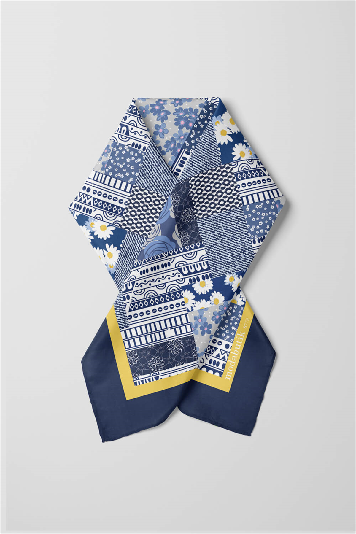 KADIN DESENLİ BANDANA