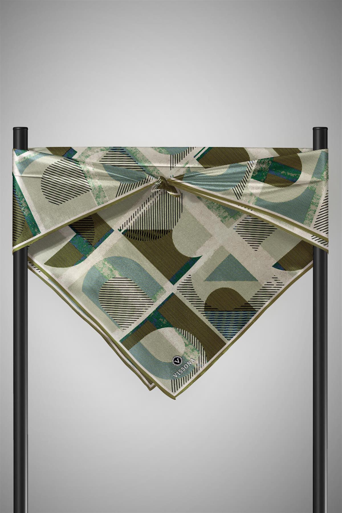 %100 Twill İpek Geometri Desenli Küf Yeşili - Krem Renkli 90x90 Eşarp Kenar Dikiş Şekli El Dikişli