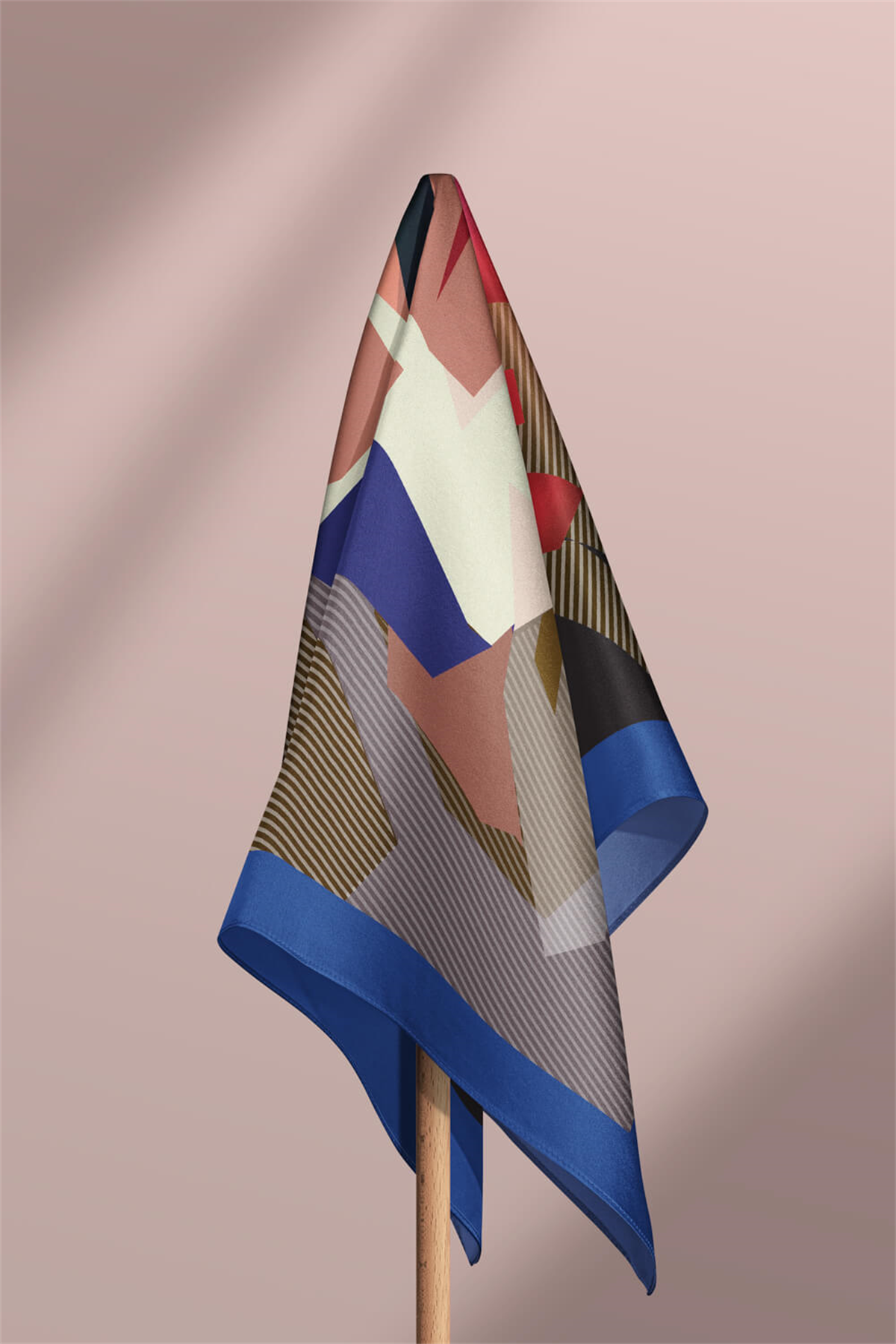 G31 Kadın Egzotik Desenli Bandana 50x50 DG0496-22
