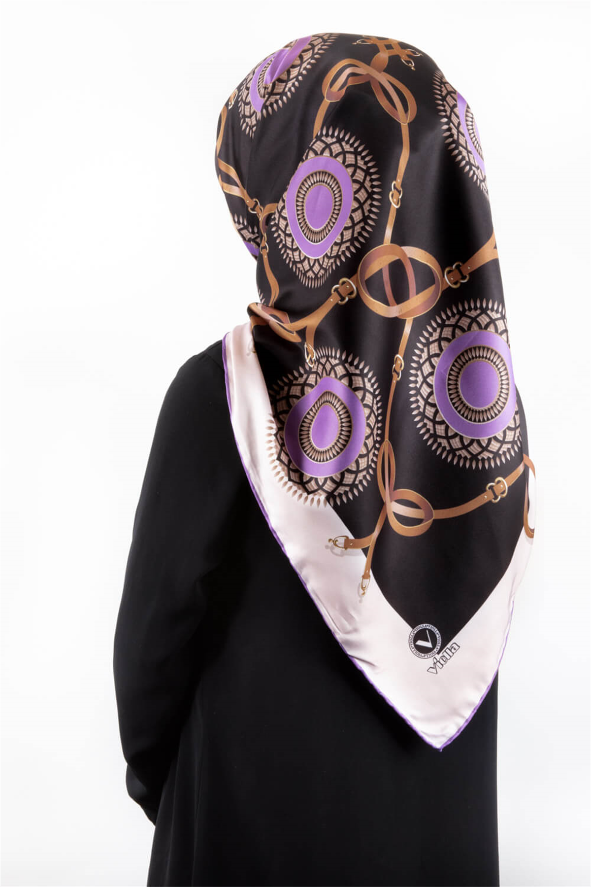 Twill Kemerli Ve Geometrik Desenli Lila Renkli 90x90 Eşarp (İpek İçermez) Kenar Dikiş Şekli El Dikişli