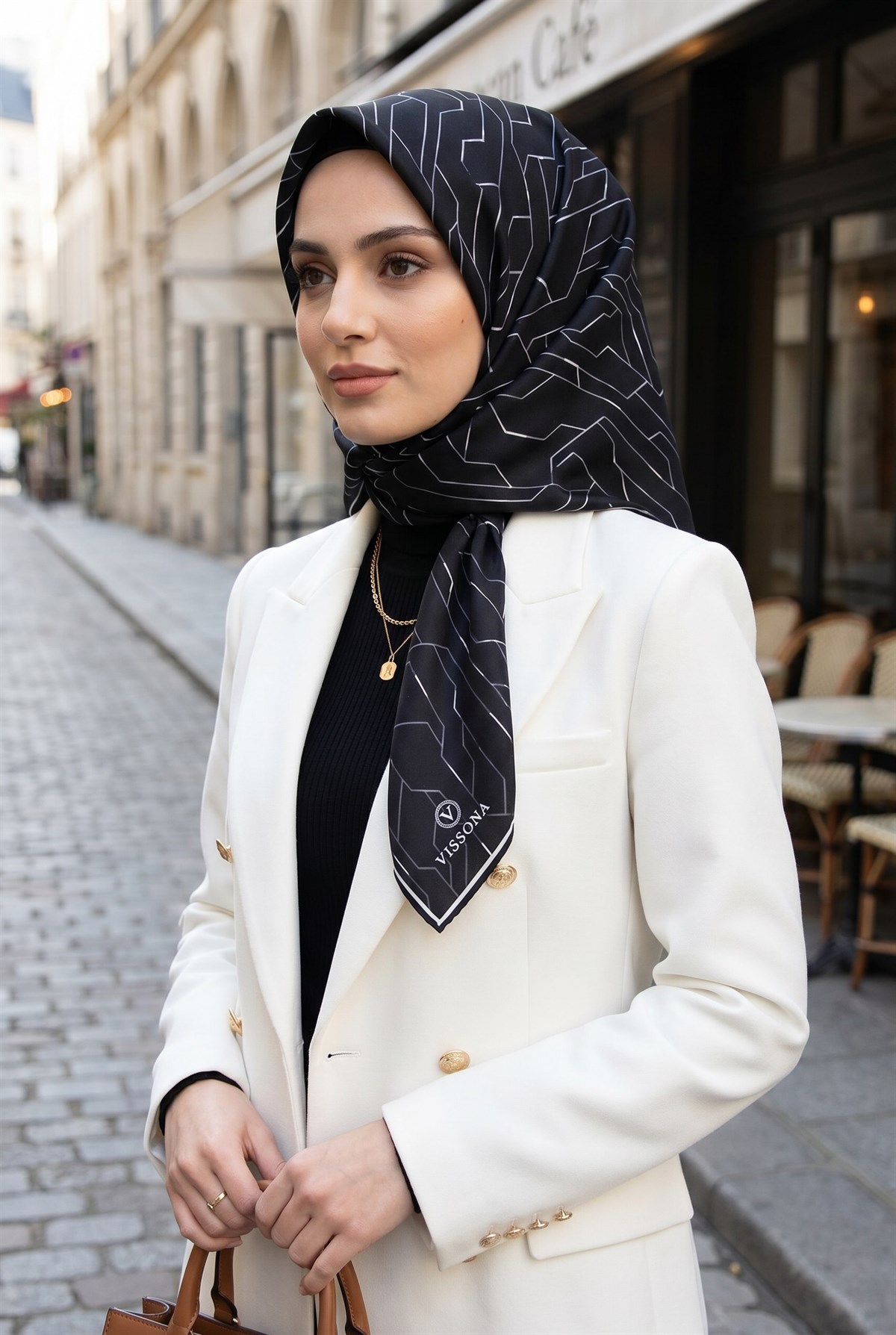 %100 Twill İpek Geometrik Desenli Siyah - Gri Renkli 90x90 Eşarp Dikim Şekli : El Dikişi