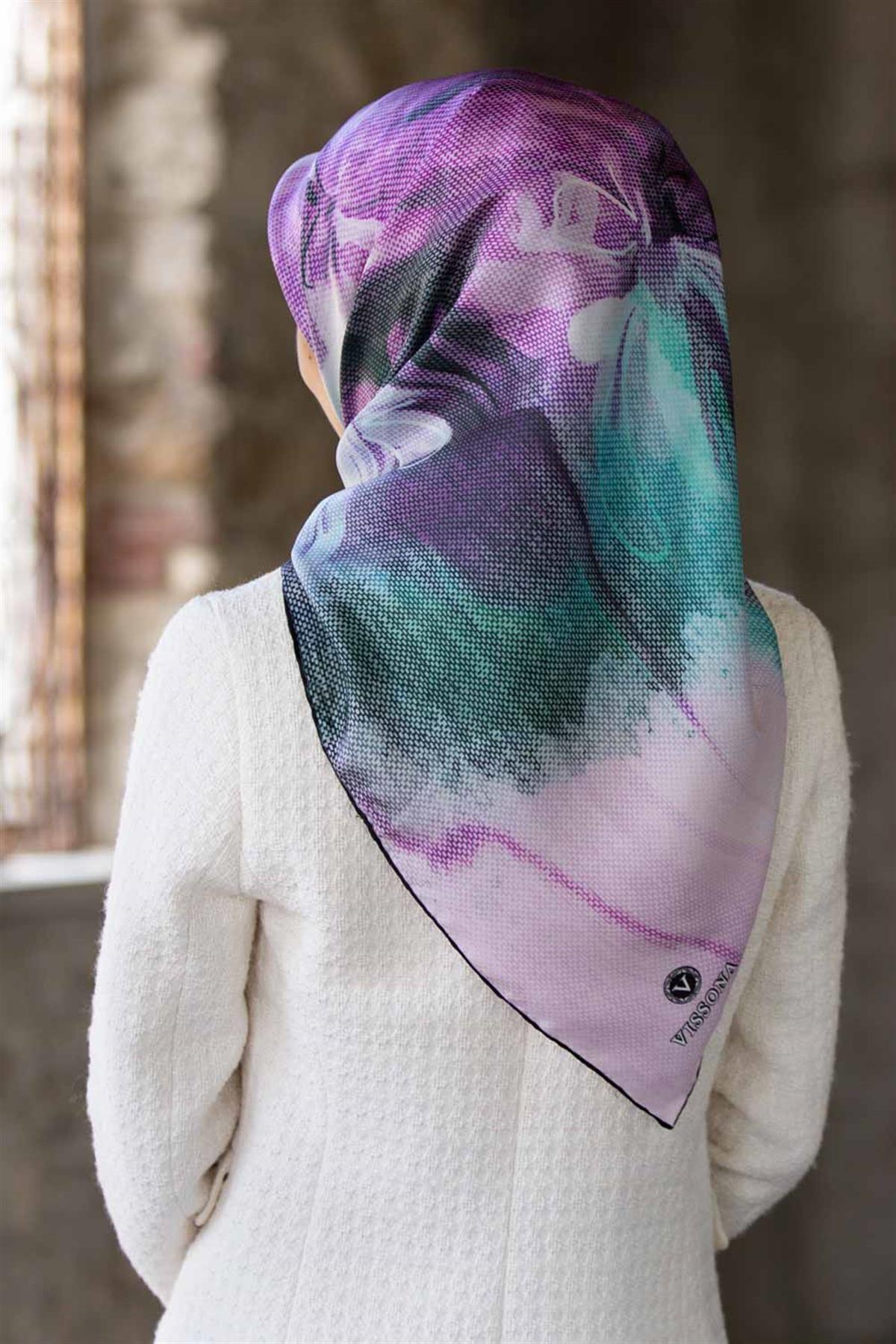 %100 Twill İpek Dokulu Ve Çiçek Desenli Lila - Su Yeşili Renkli 90x90 Eşarp Dikim Şekli : El Dikişi