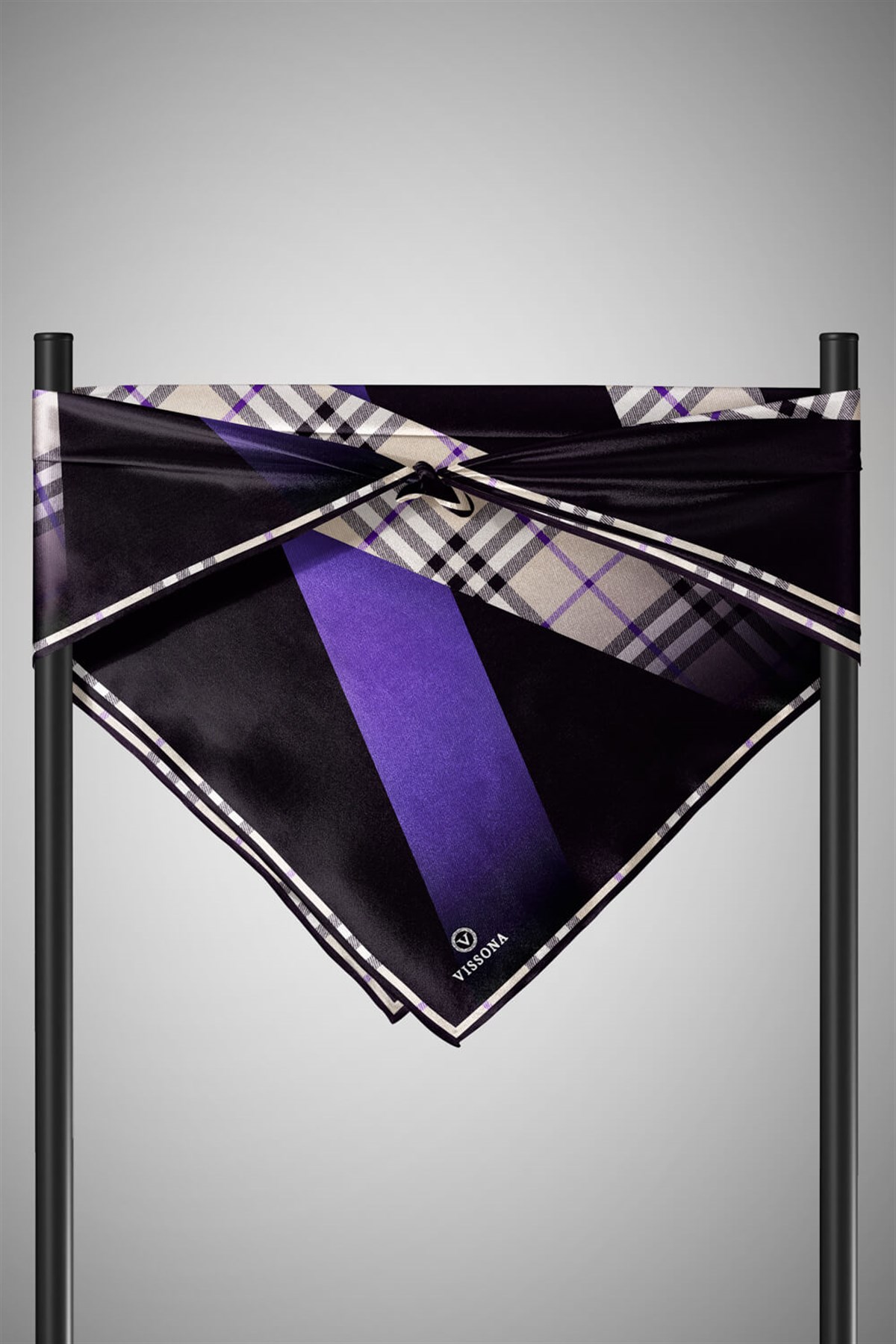 %100 Twill İpek Ekose Desenli Mor - Siyah Renkli 90x90 Eşarp Dikim Şekli : El Dikişi