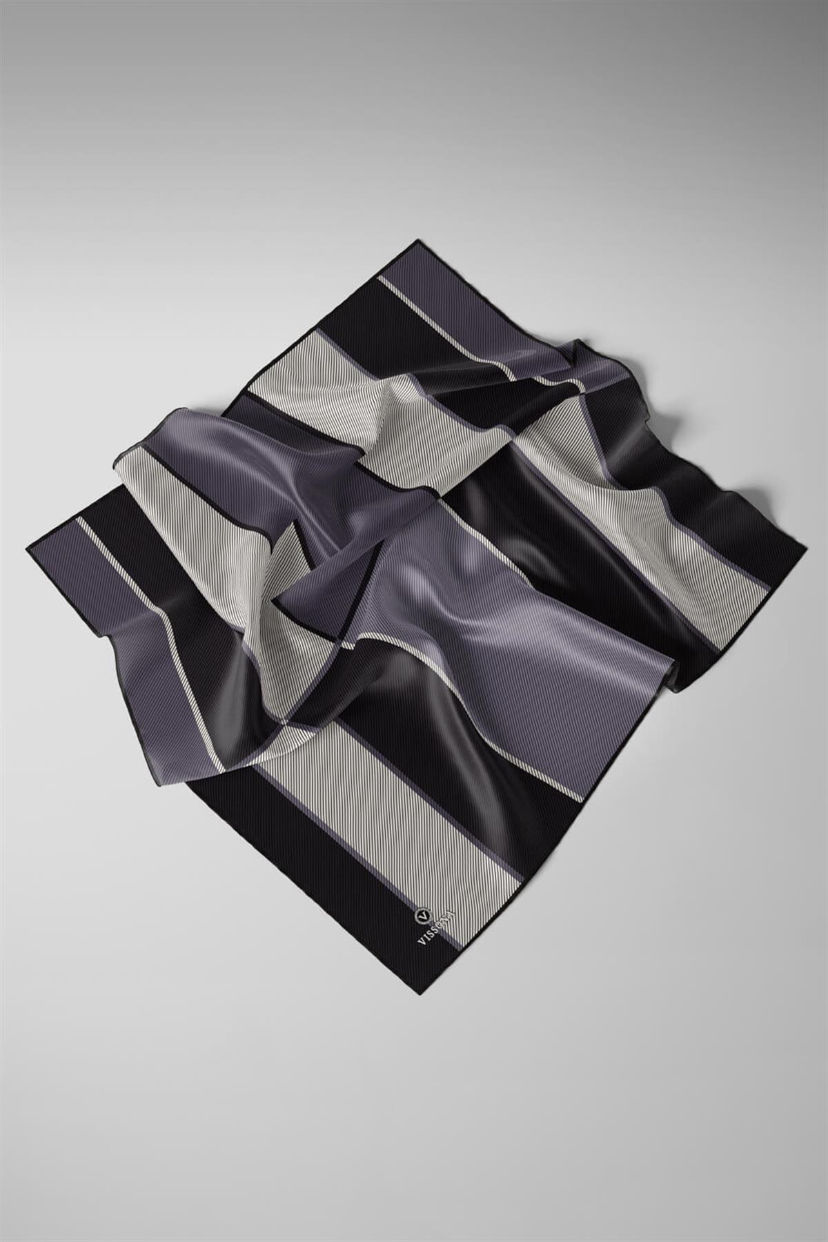 %100 Twill İpek Geometrik Desenli Gri Renkli 90x90 Eşarp Dikim Şekli : El Dikişi