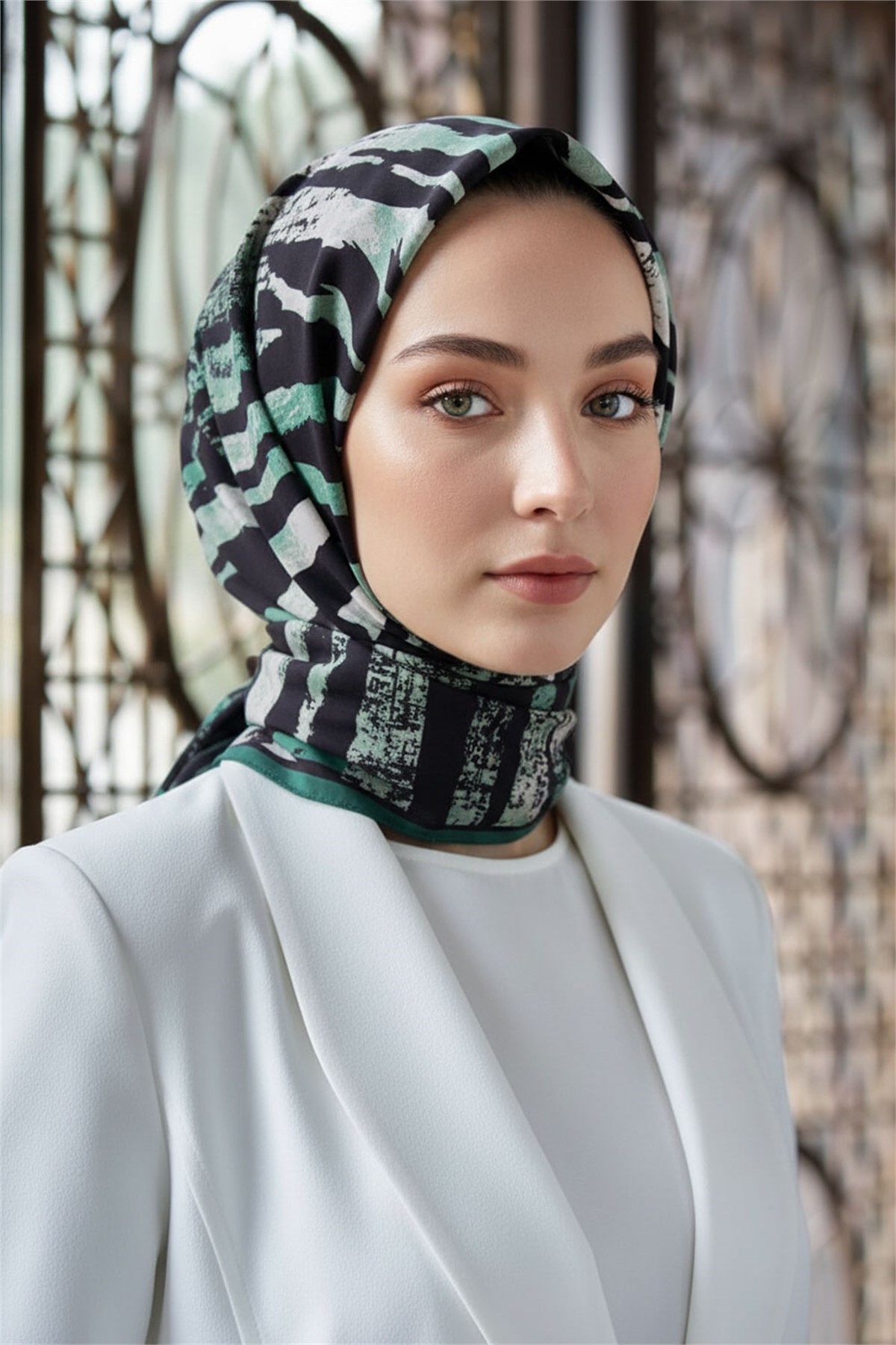 KREP ZEBRA DESENLİ PETROL YEŞİLİ - SİYAH RENKLİ 75X195 KIRIŞMAZ ŞAL