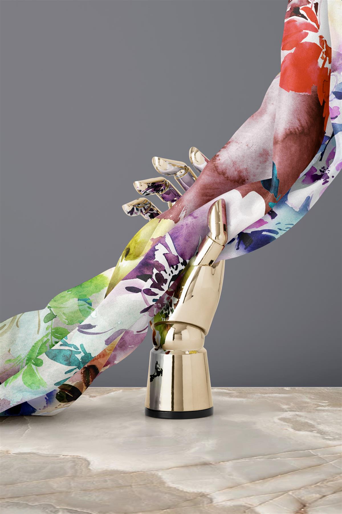 %100 Twill İpek Çiçek  Desenli Lacivert Renkli 90x90 Eşarp Dikim Şekli : El Dikişi