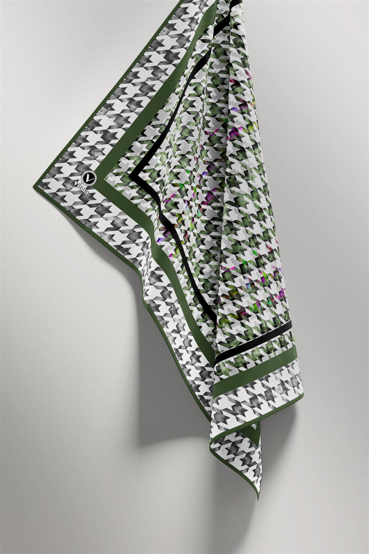 Twill Kazayağı Desenli Haki Renkli 90x90 Eşarp (İpek İçermez) Kenar Dikiş Şekli El Dikişli