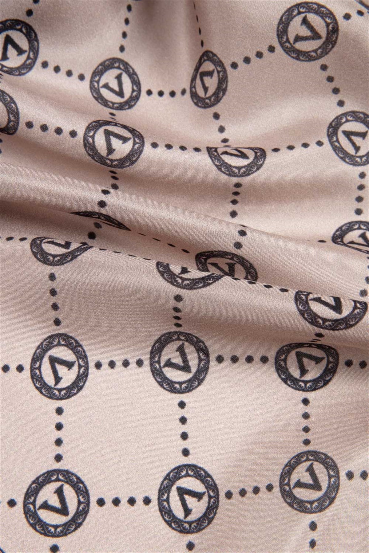 % 100 İpek V Logo Desenli Siyah - Vizon Renkli 90x210 Şal