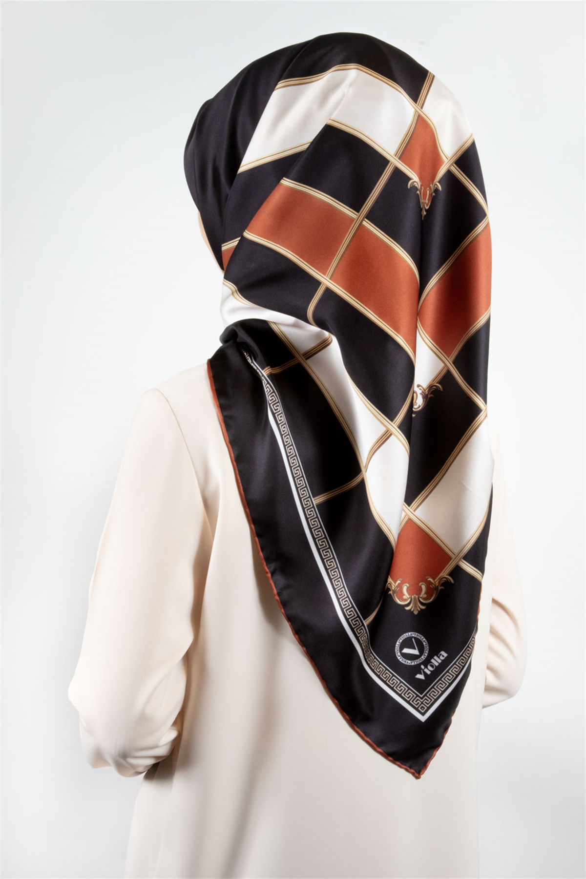 Twill Gold Detaylı Kareli Desenli Taba Renkli 90x90 Eşarp (İpek İçermez) Kenar Dikiş Şekli El Dikişli