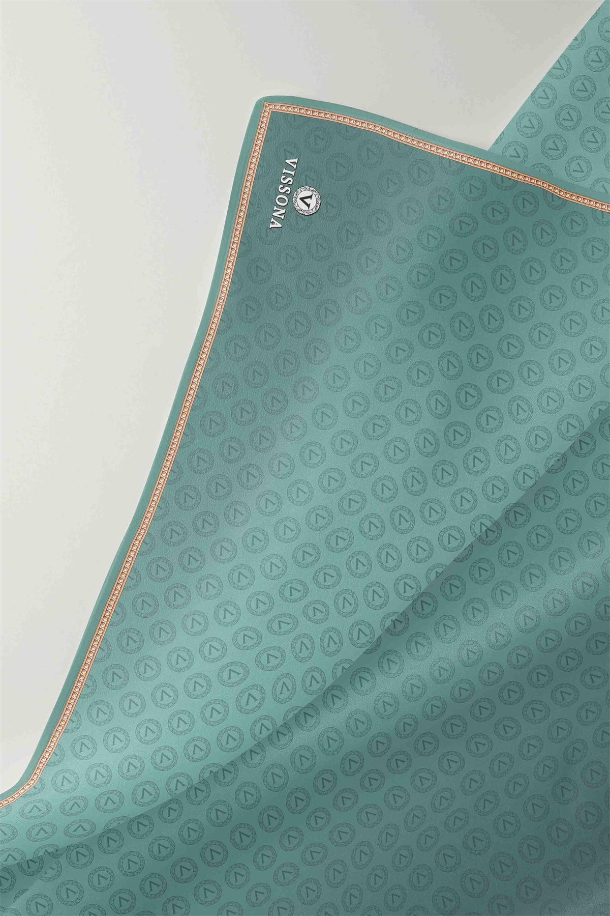 %100 Twill İpek Monogram Desenli Benetton Yeşili Renkli 90x90 Eşarp Dikim Şekli : El Dikişi