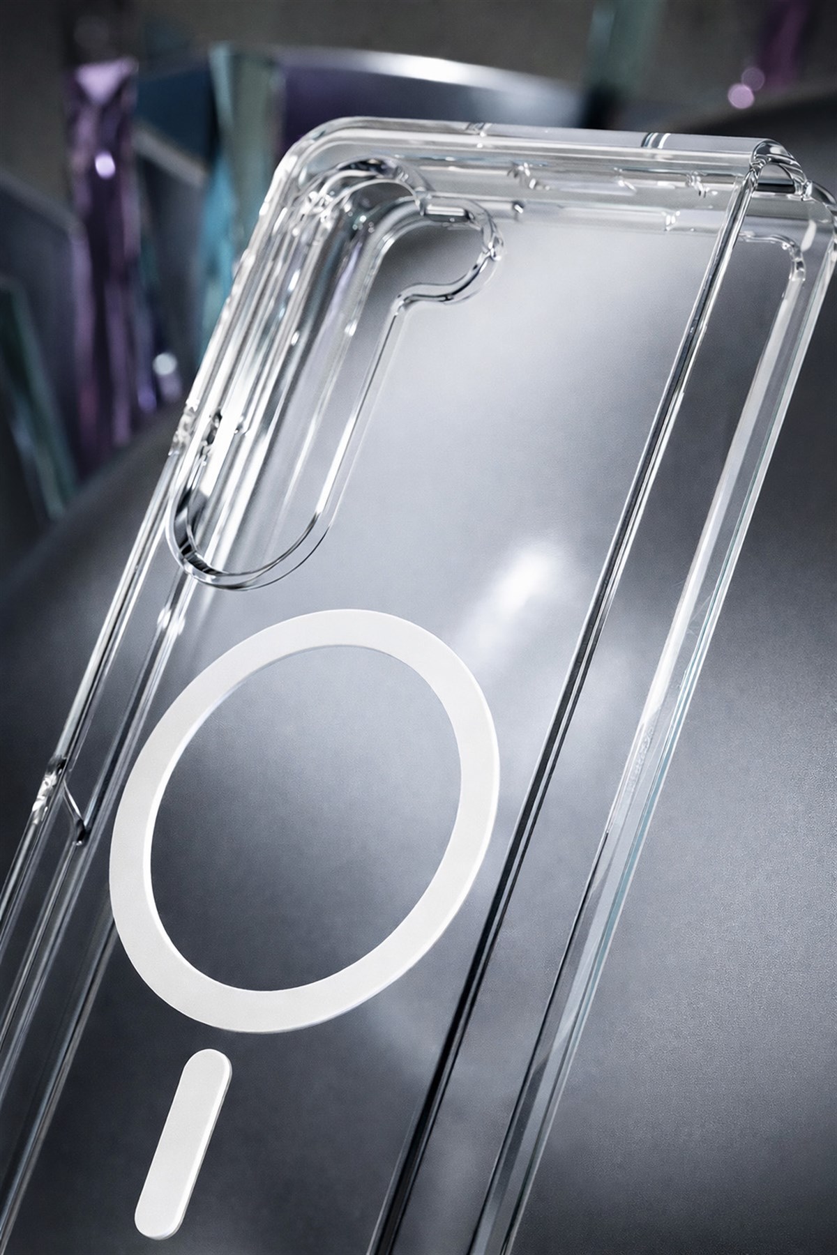 Samsung Galaxy Z Fold 5 Uyumlu Kamera Korumalı Magsafe Wireless Şarj Özellikli Lüks Şeffaf Silikon Telefon Kılıfı