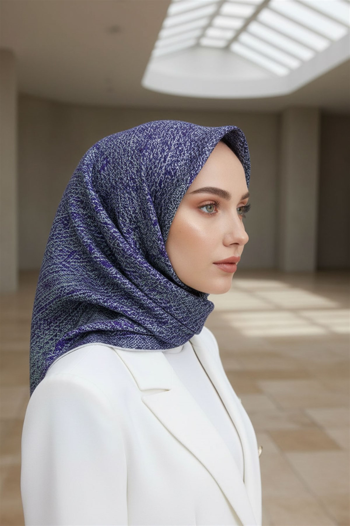 %100 Twill İpek Dokulu Desen Mor - Turkuaz Renkli 90x90 Eşarp Kenar Dikiş Şekli El Dikişli
