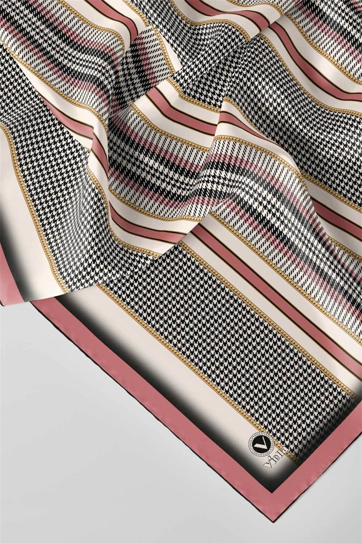 Twill Kazayaklı Şerit Desenli Pudra Renkli 90x90 Eşarp (İpek İçermez) Kenar Dikiş Şekli El Dikişli