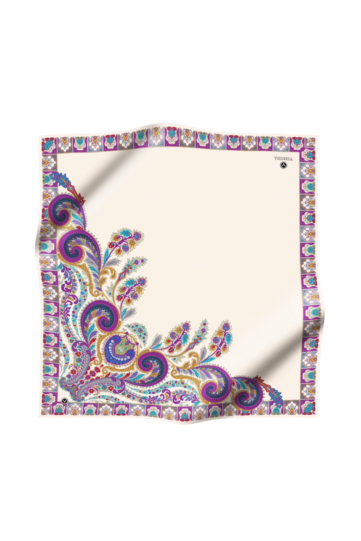 100% Twill İpek Etnik Desenli Krem - Fuşya Renkli 90x90 Dikim Şekli : El Dikişi Eşarp