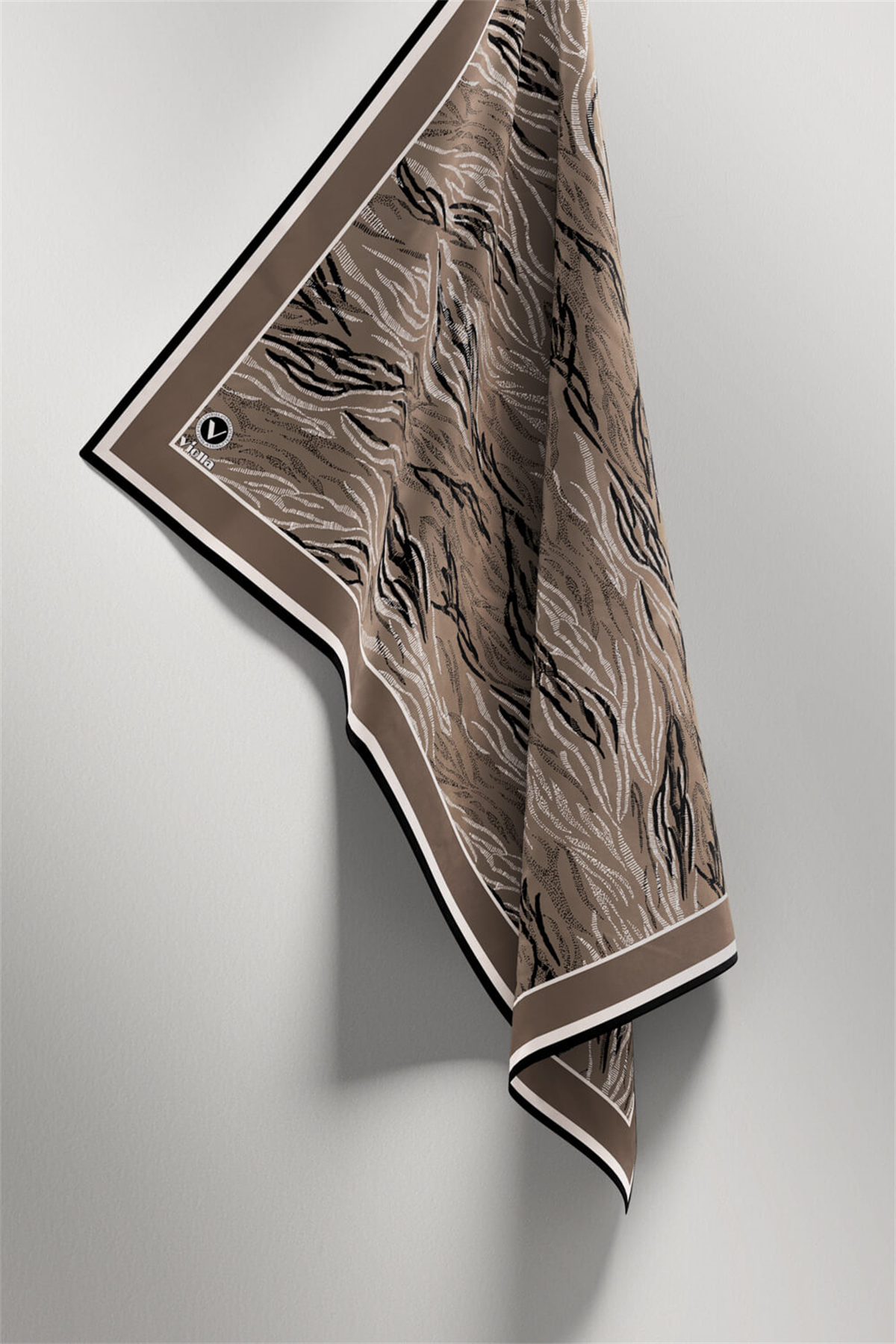 Twill Soyut Çizgi Desenli Vizon Renkli 90x90 Eşarp (İpek İçermez) Kenar Dikiş Şekli El Dikişli