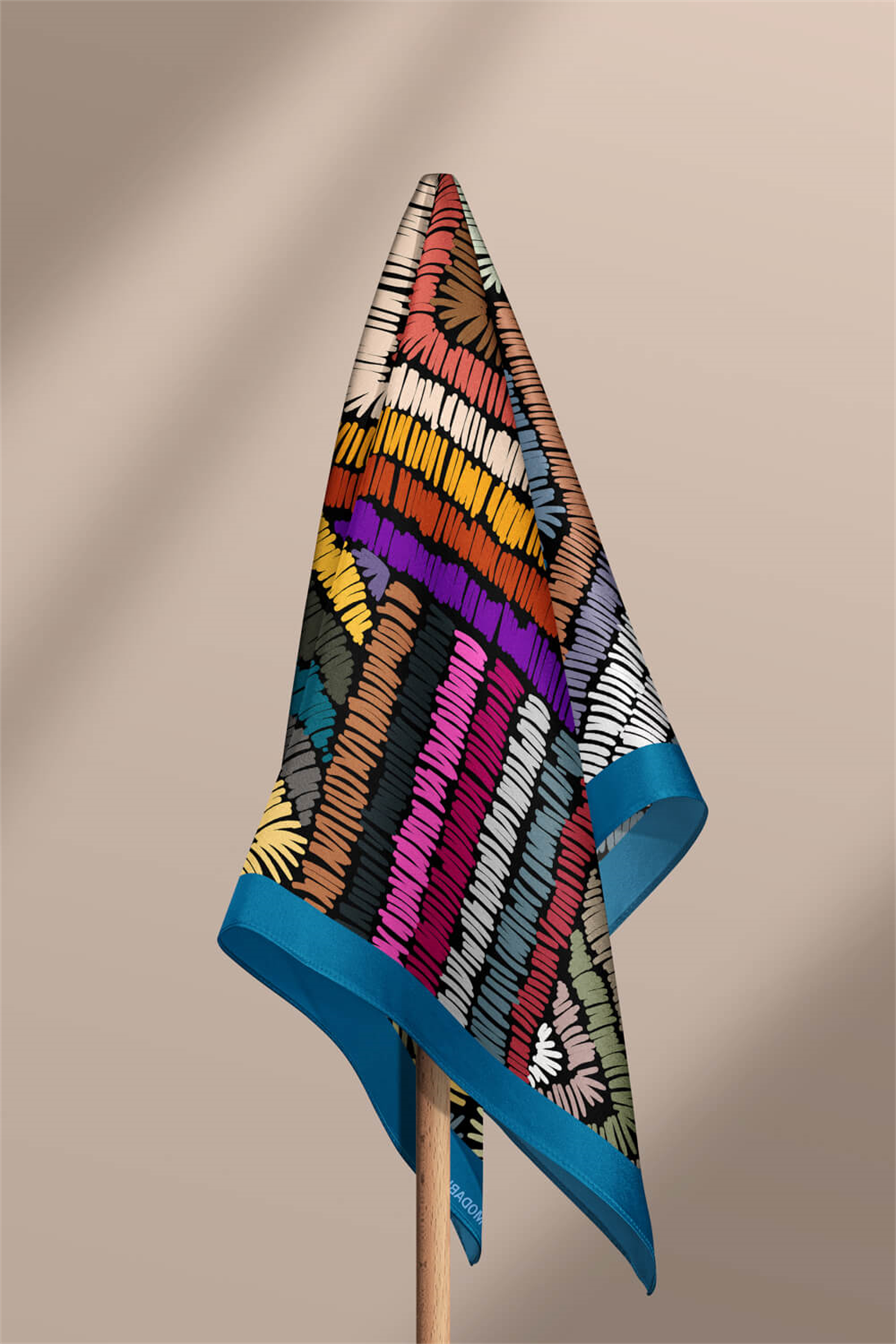D69 Kadın Geometrik Desenli Bandana 50x50 Mavi Yeşil DG0412-22