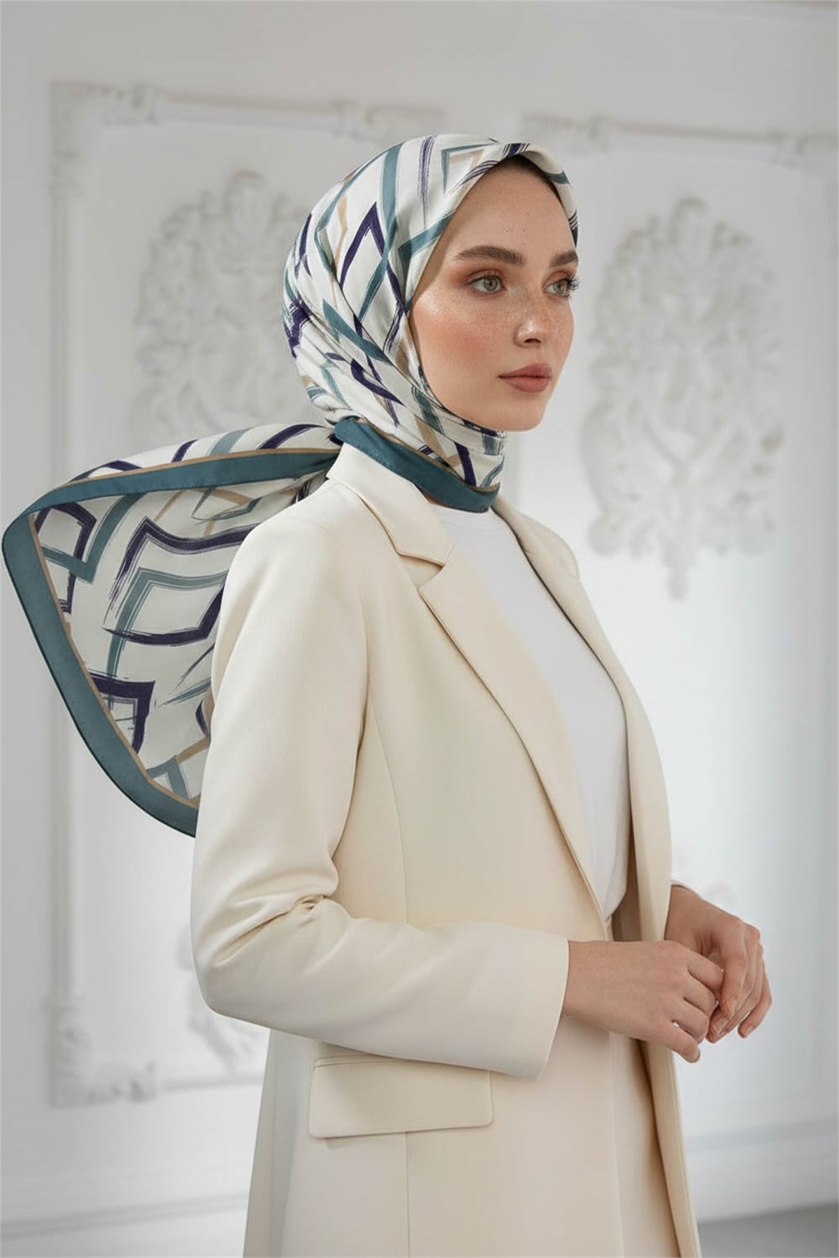 KREP GEOMETRİK DESENLİ MİNT YEŞİLİ RENKLİ 75X195 KIRIŞMAZ ŞAL