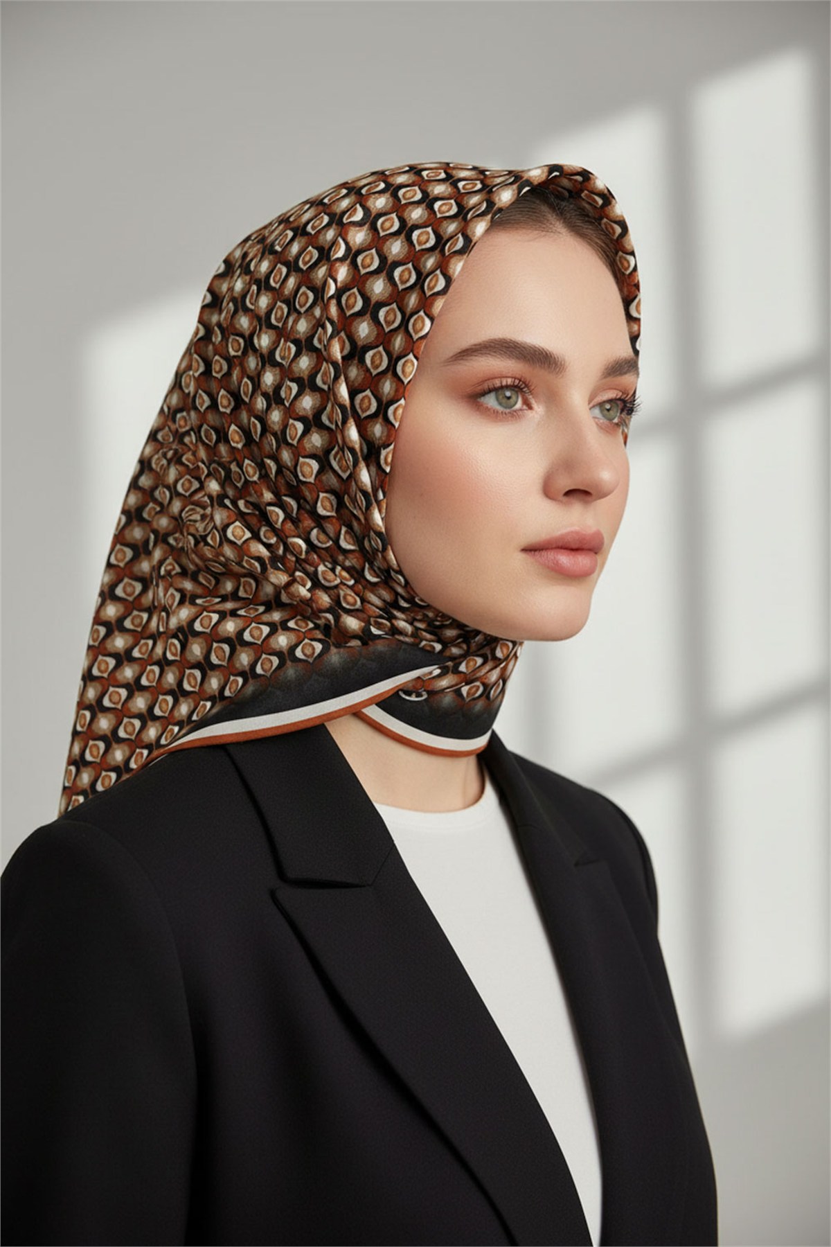 Twill Çıtır Desenli Taba Renkli 90x90 Eşarp (İpek İçermez) Kenar Dikiş Şekli El Dikişli