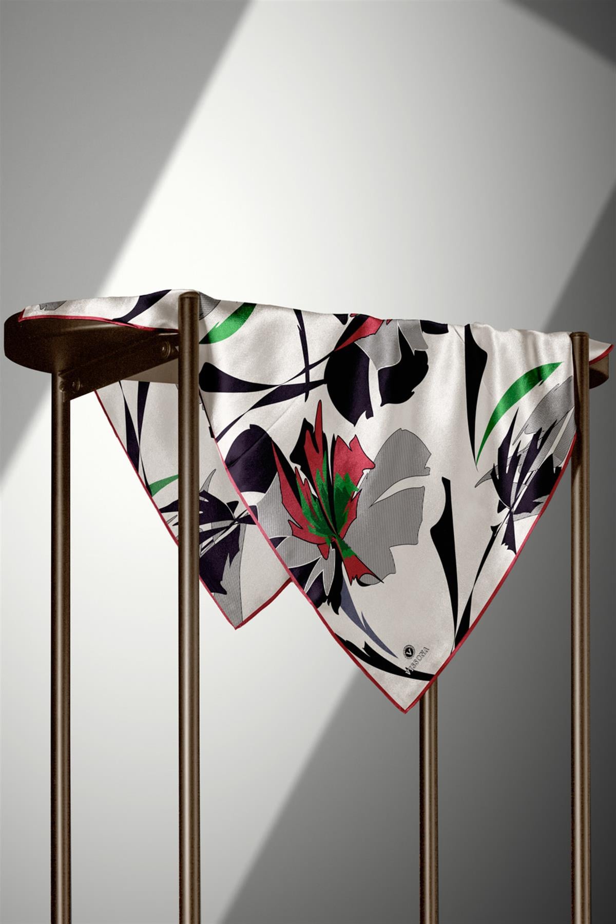 %100 Twill İpek Çiçek Desenli Krem - Bordo Renkli 90x90 Eşarp Dikim Şekli : El Dikişi