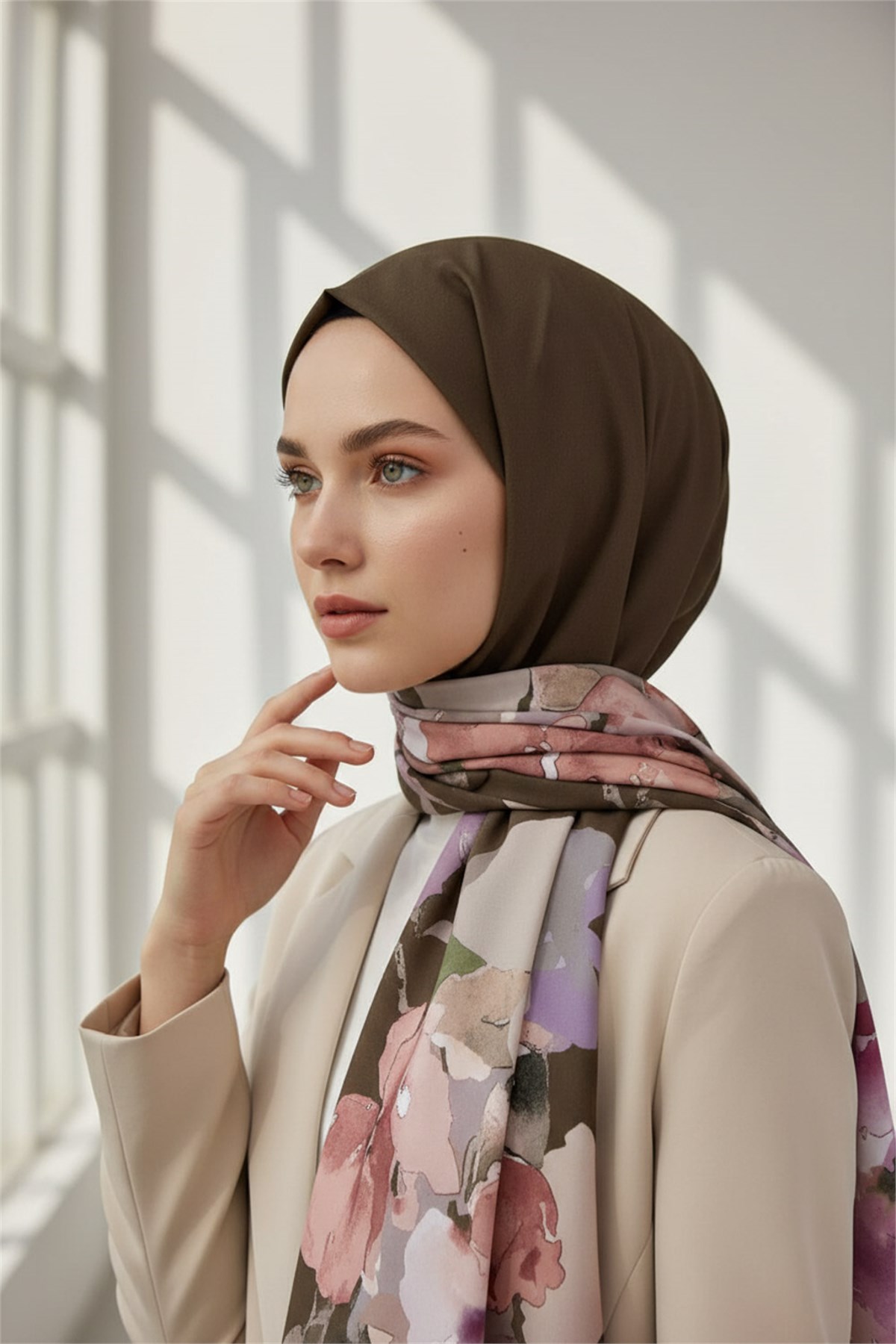 KREP ÇİÇEK DESENLİ KAHVERENGİ - MÜRDÜM RENKLİ 75X195 KIRIŞMAZ ŞAL