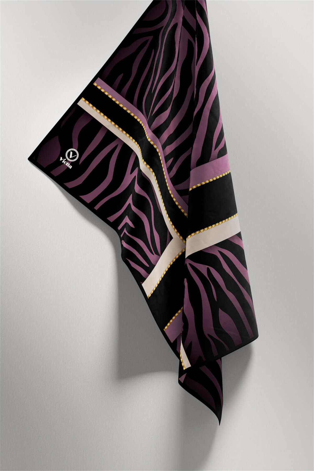 Twill Zebra Desenli Siyah - Lila Renkli 90x90 Eşarp (İpek İçermez) Dikim Şekli : El Dikişi