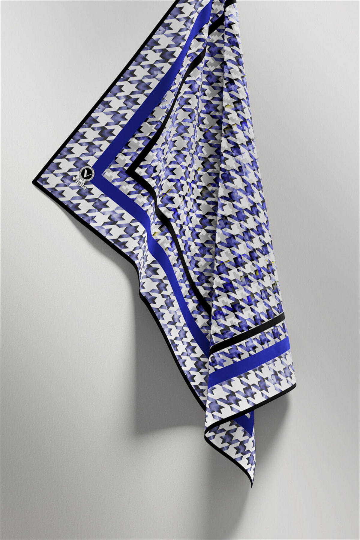 Twill Kazayağı Desenli Saks Renkli 90x90 Eşarp (İpek İçermez) Kenar Dikiş Şekli El Dikişli