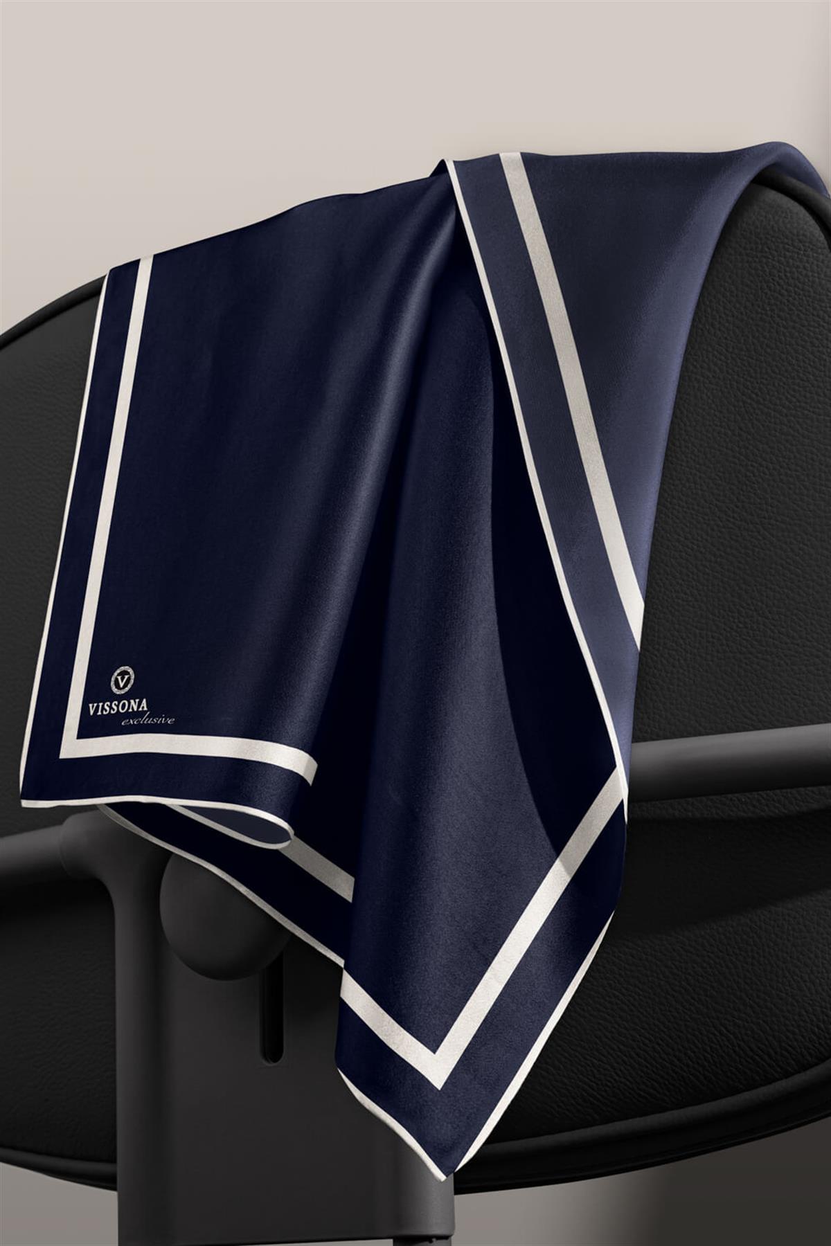 100% Twill İpek Düz Renk Bordür Desenli Lacivert - Krem Renkli Daha Tok Exclusive Serisi 90x90 Dikim Şekli : El Dikişi Eşarp