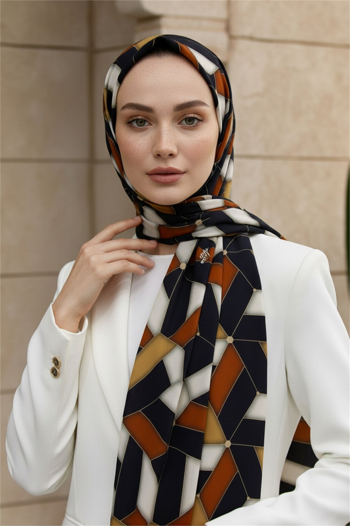 KREP GEOMETRİK DESENLİ GOLD RENKLİ 75X195 KIRIŞMAZ ŞAL